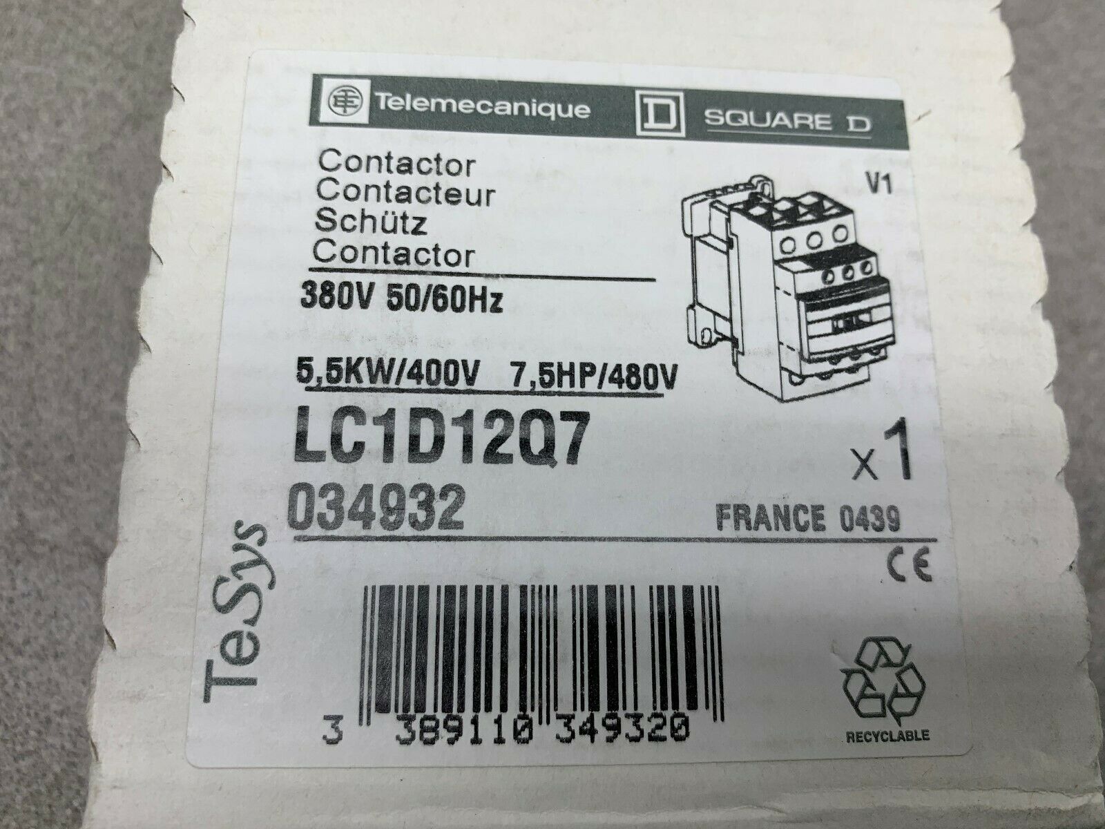 NEW IN BOX TELEMECANIQUE CONTACTOR LC1D12Q67