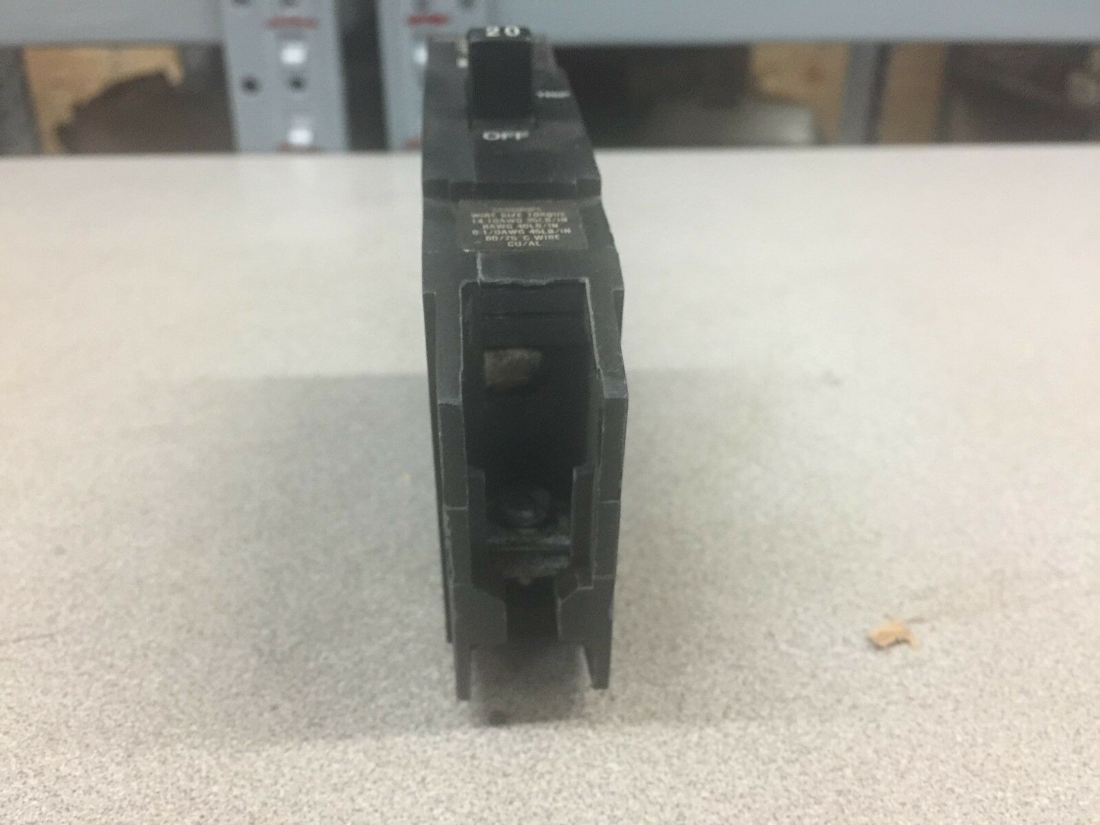 USED GE 20AMP 1POLE 277VAC BREAKER MJ2142