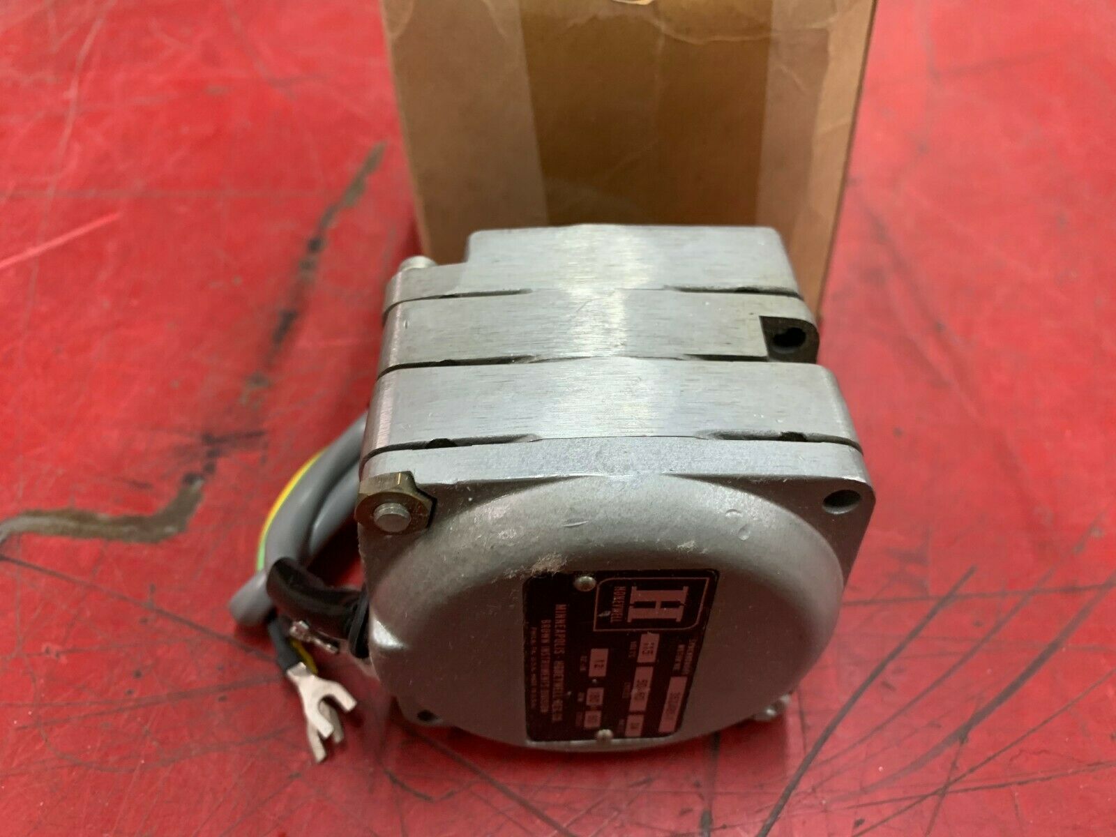 USED HONEYWELL SYNCHRONOUS MOTOR 362481-1