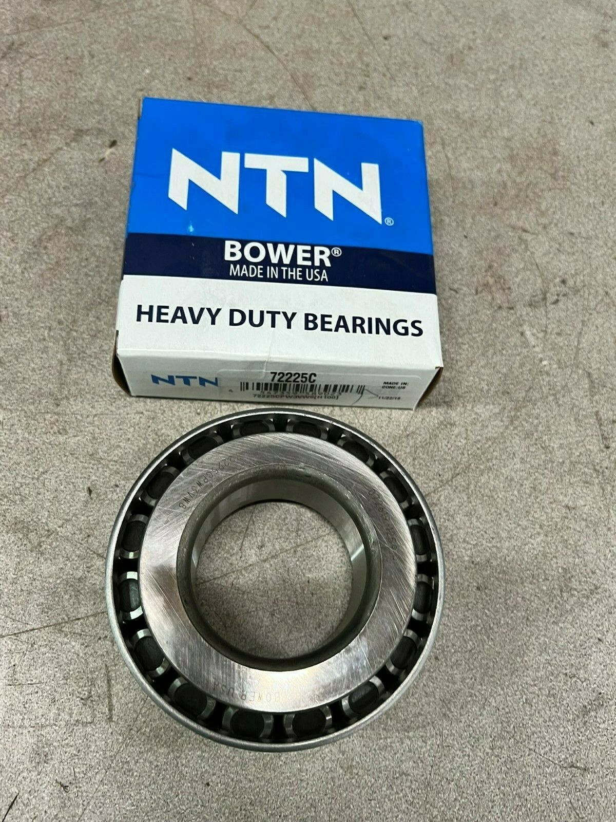 NEW IN BOX NTN ROLLER BEARING 72225C