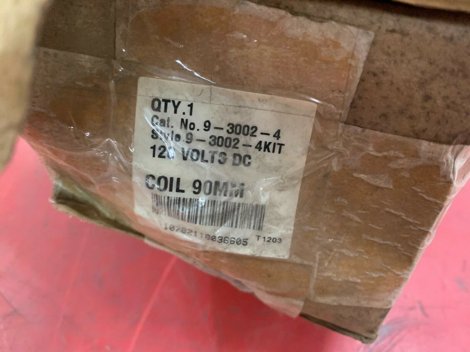 NEW CUTLER-HAMMER 120VDC. COIL 9-3002-4