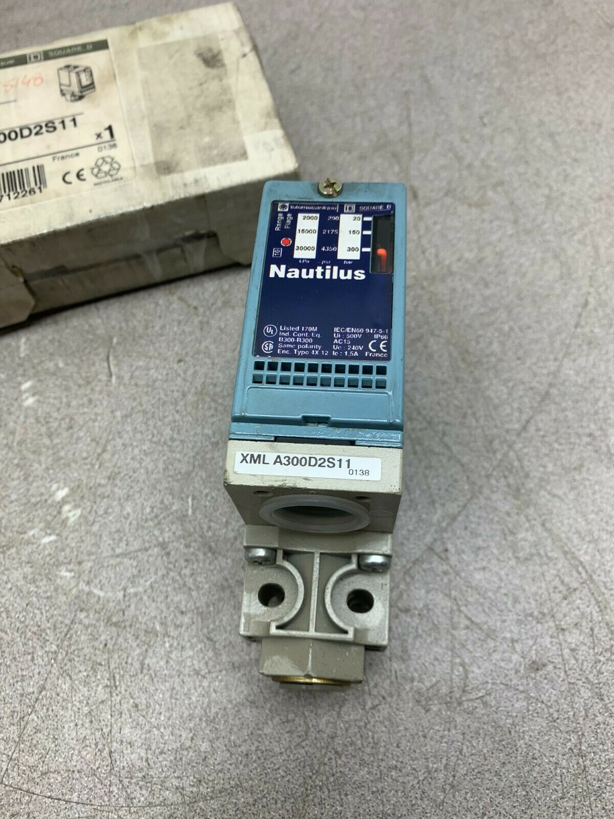 NEW IN BOX TELEMECANIQUE SQUARE D PRESSURE SWITCH XML A300D2S11