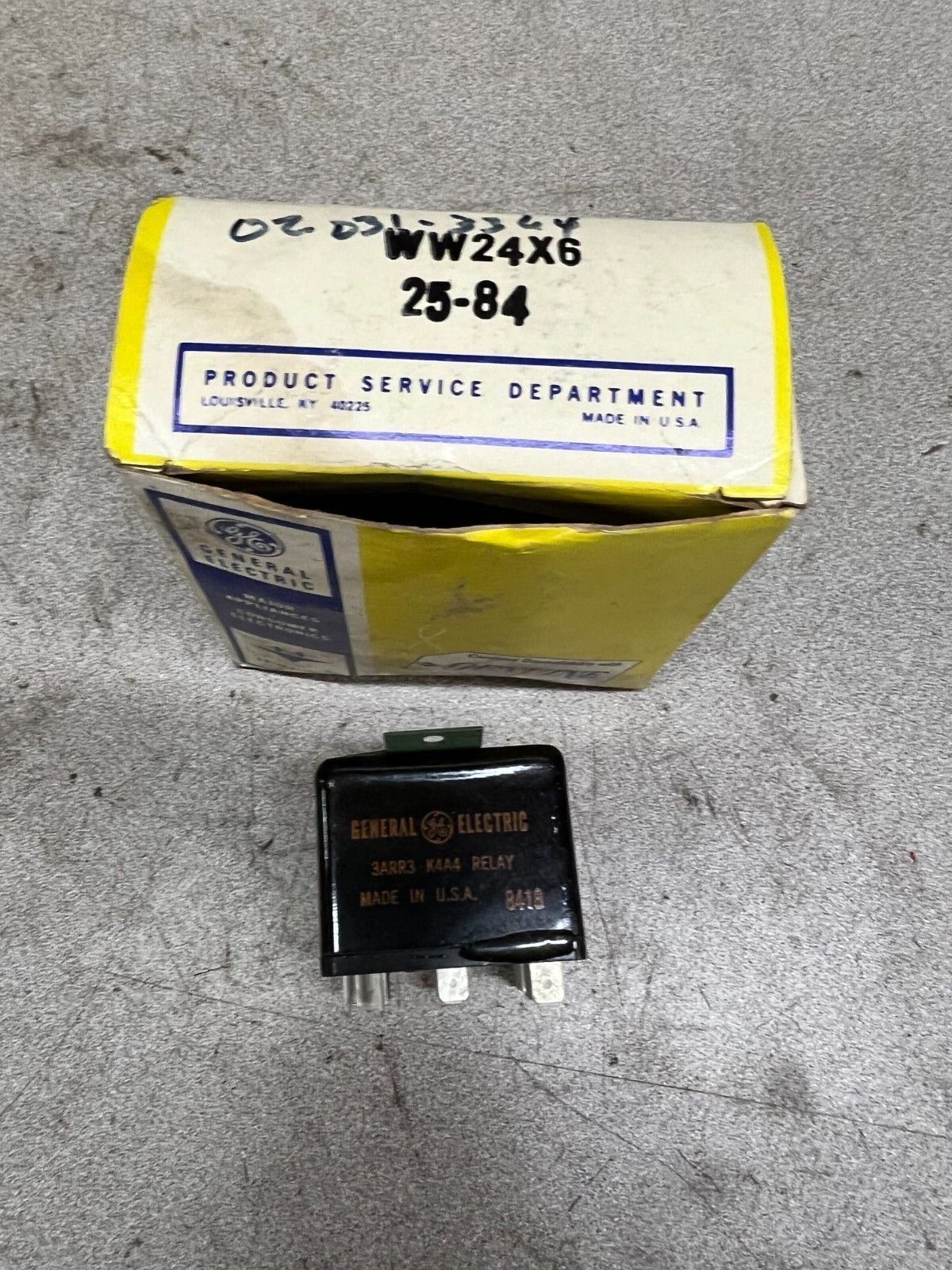 NEW IN BOX GE RELAY 3ARR3 K4A4