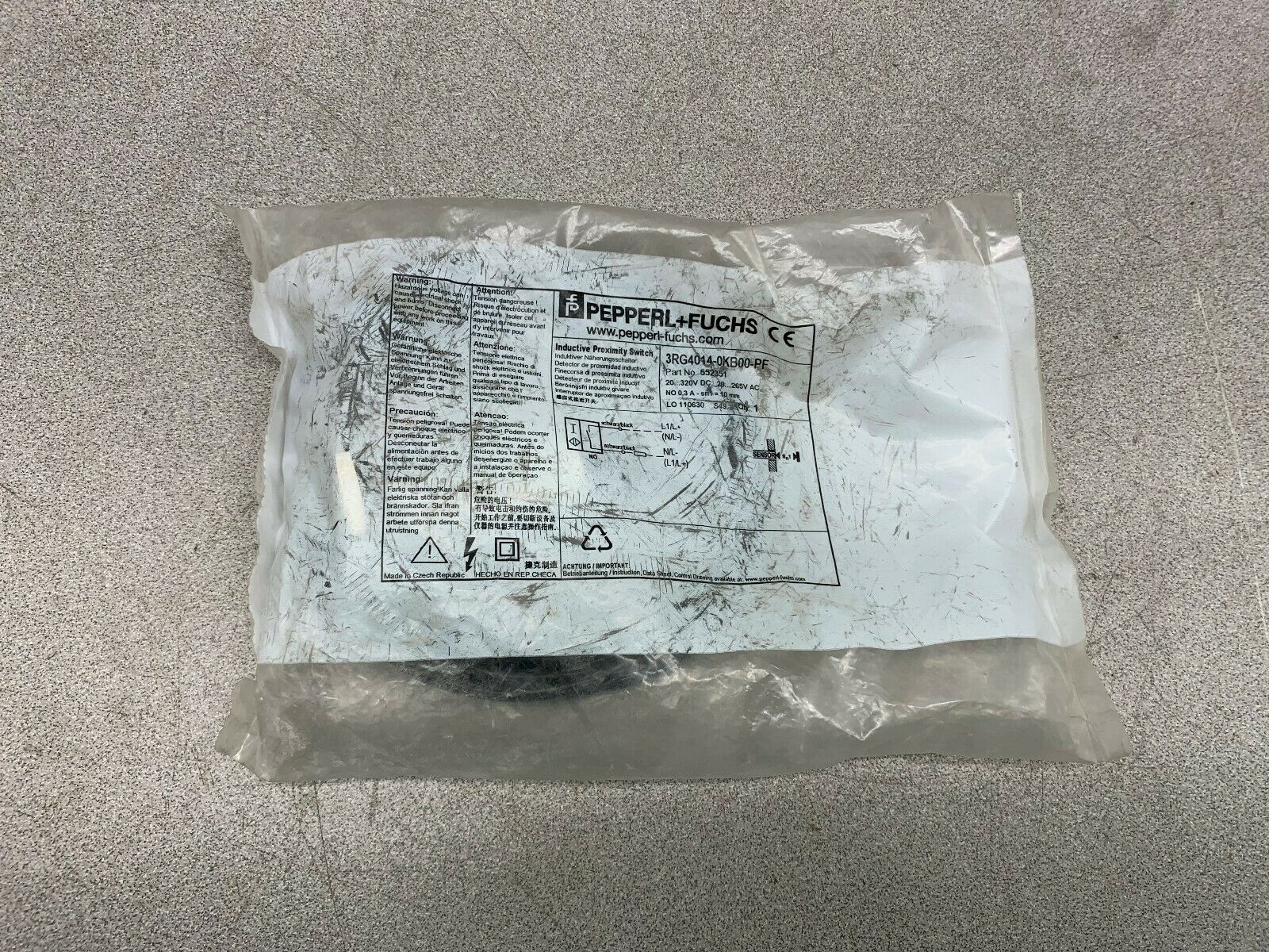 NEW NO BOX PEPPERL+FECHS SWITCH 3RG4014-0KB00-PF