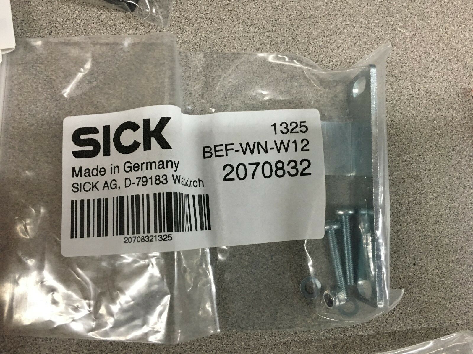 NEW IN BOX SICK SENSORS WE12L-2P430 WITH WS12L-2D430 SET