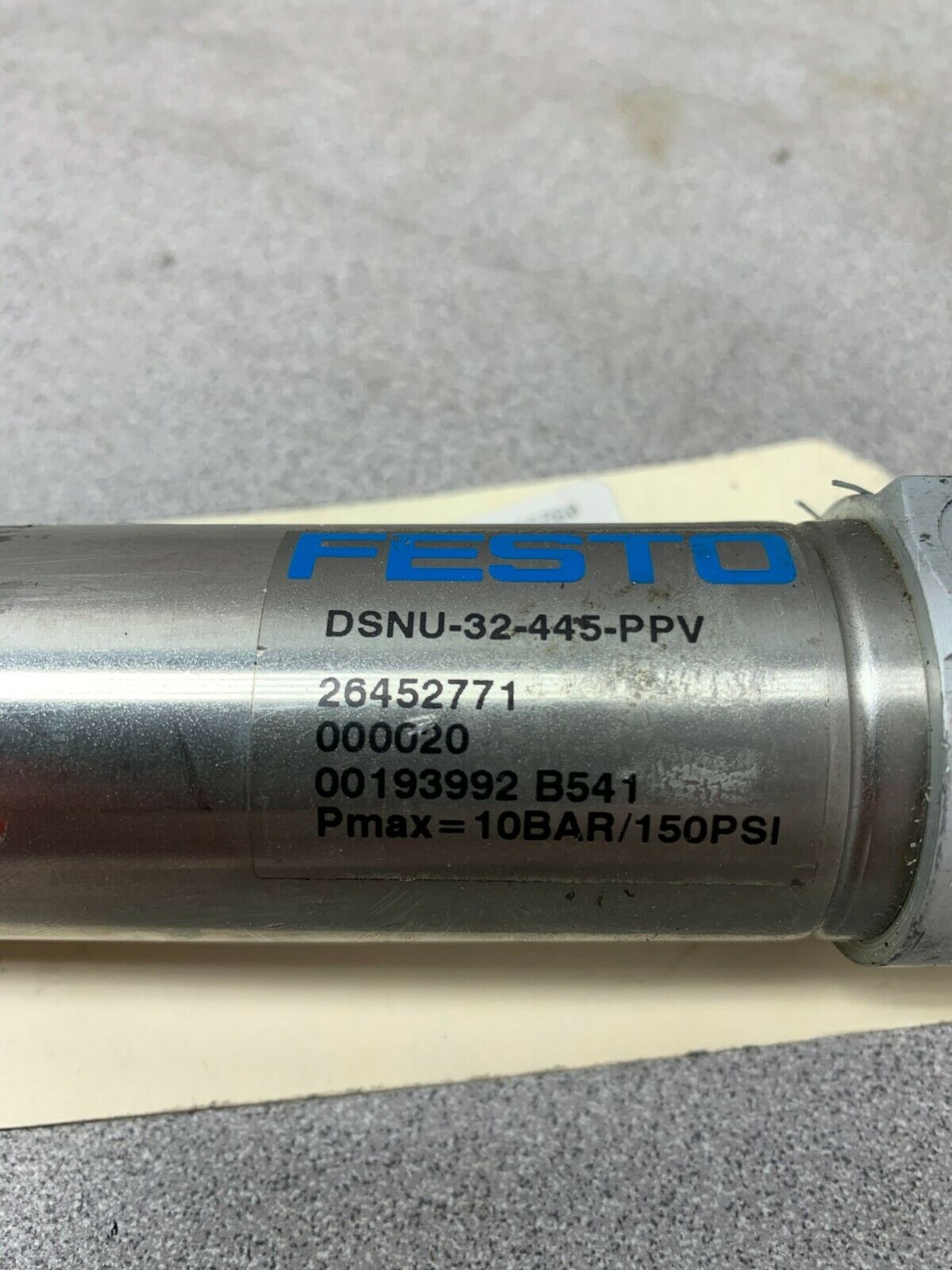 NEW NO BOX FESTO PNEUMATIC AIR CYLINDER DSNU-32-445-PPV