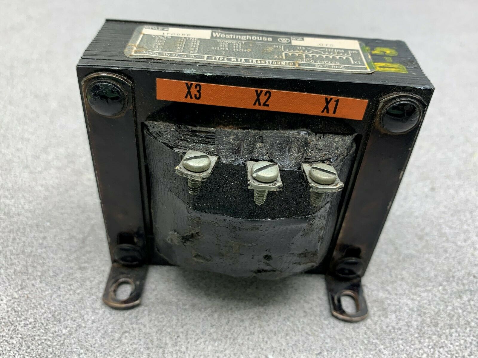 USED WESTINGHOUSE BREAKER 1F0988