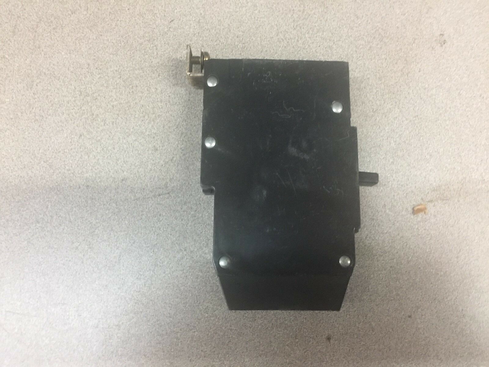 USED GE 20AMP 1POLE 277VAC BREAKER MJ2142