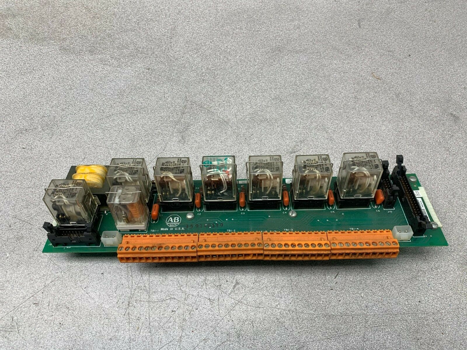 USED ALLEN-BRADLEY 113579 RELAY BOARD 113039 REV. 03