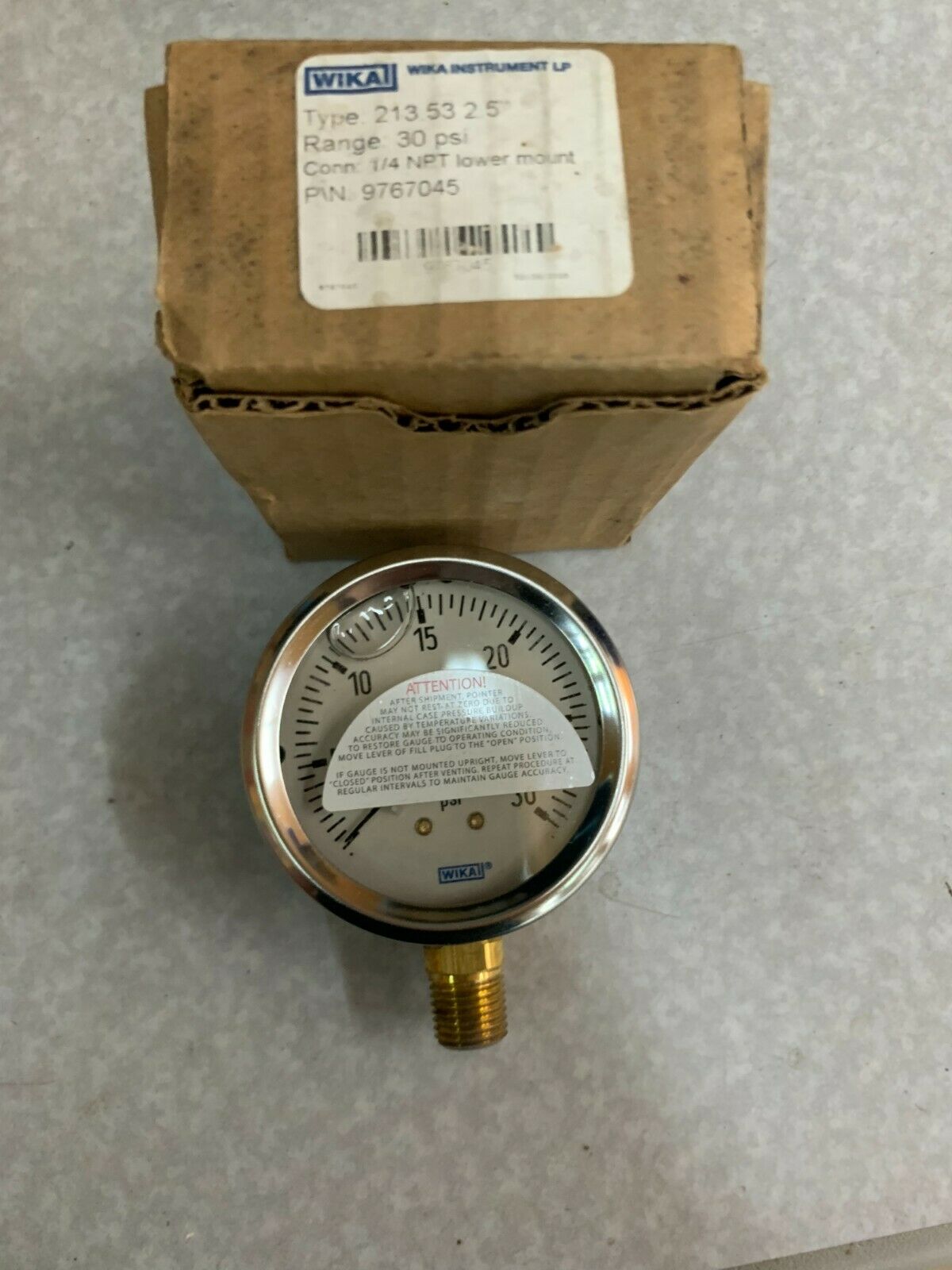 NEW IN BOX WIKA 30 PSI 1/4NPT PRESSURE GAUGE 9767045