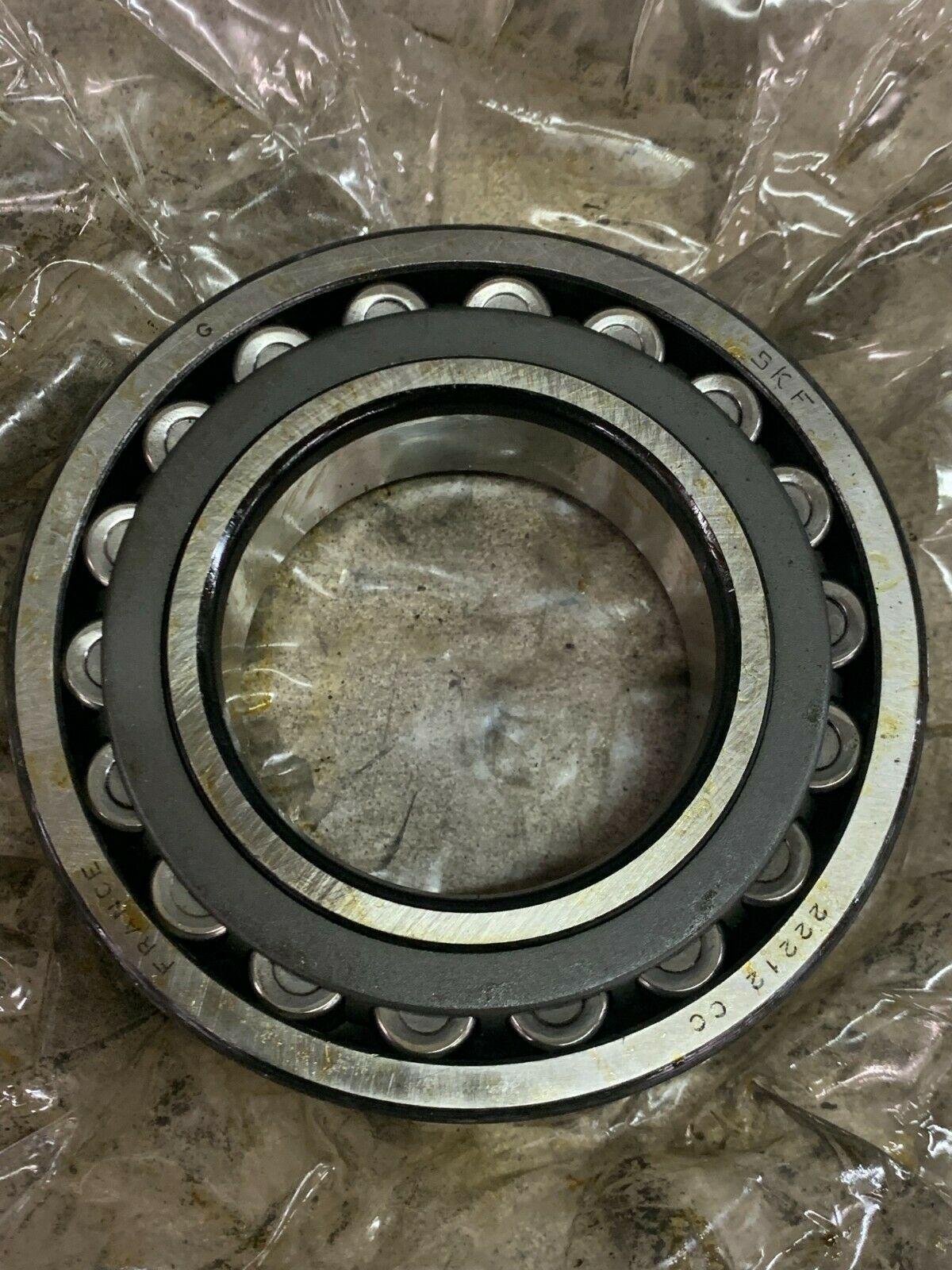 NEW NO BOX SKF ROLLER BEARING 22212 CC