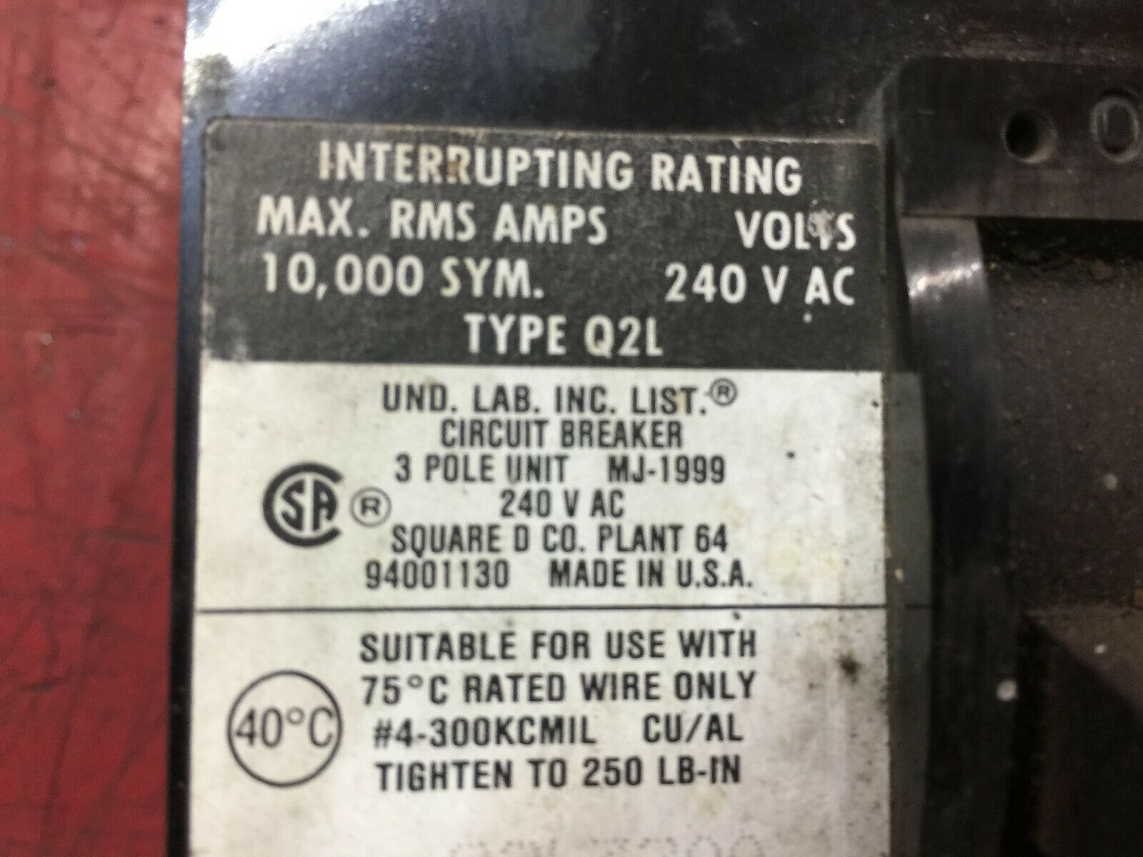 NEW NO BOX SQUARE D 200AMP 3POLE 240VAC BREAKER MJ-1999