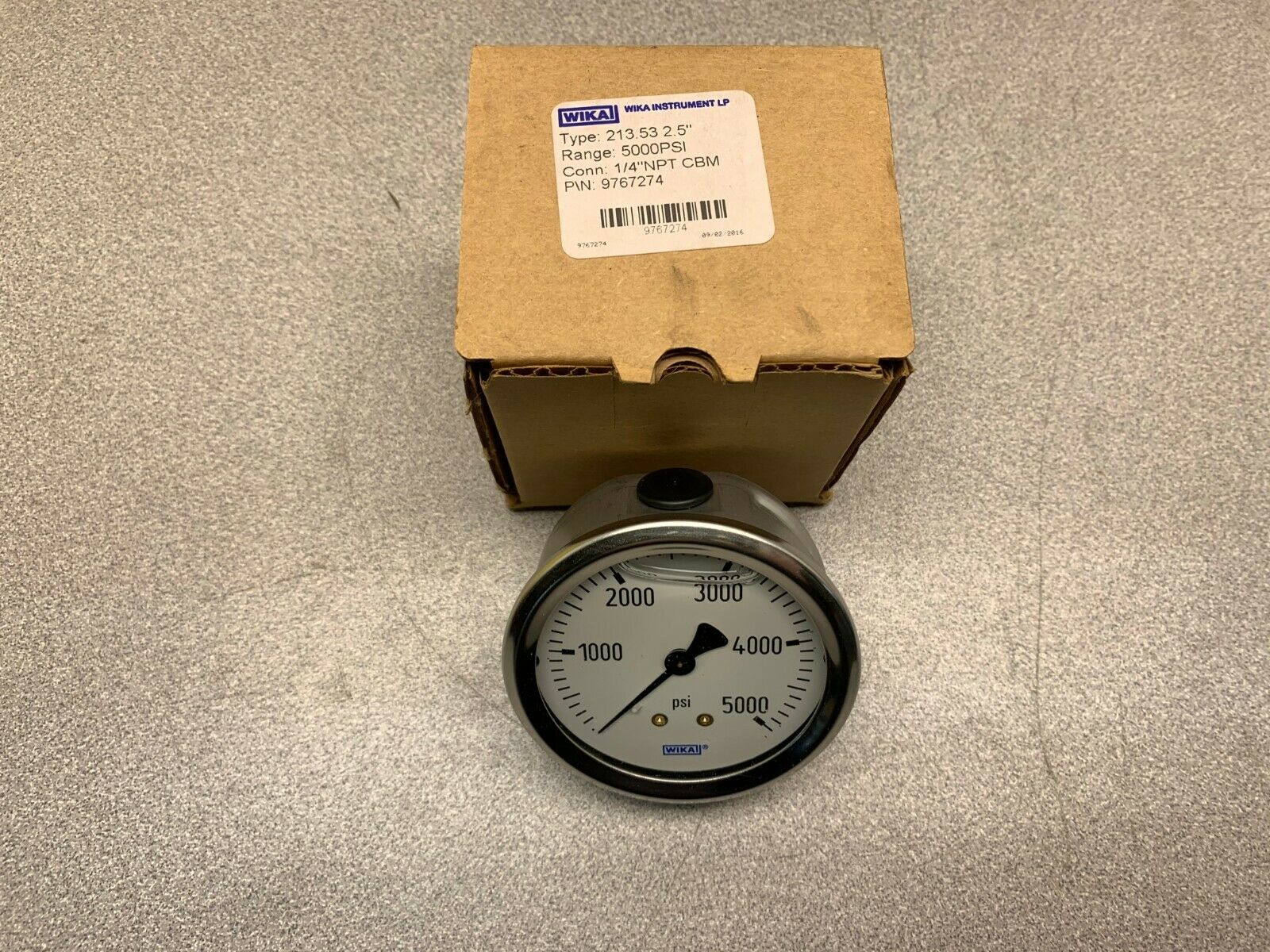 NEW IN BOX WIKA GAUGE 213.53.2.5"