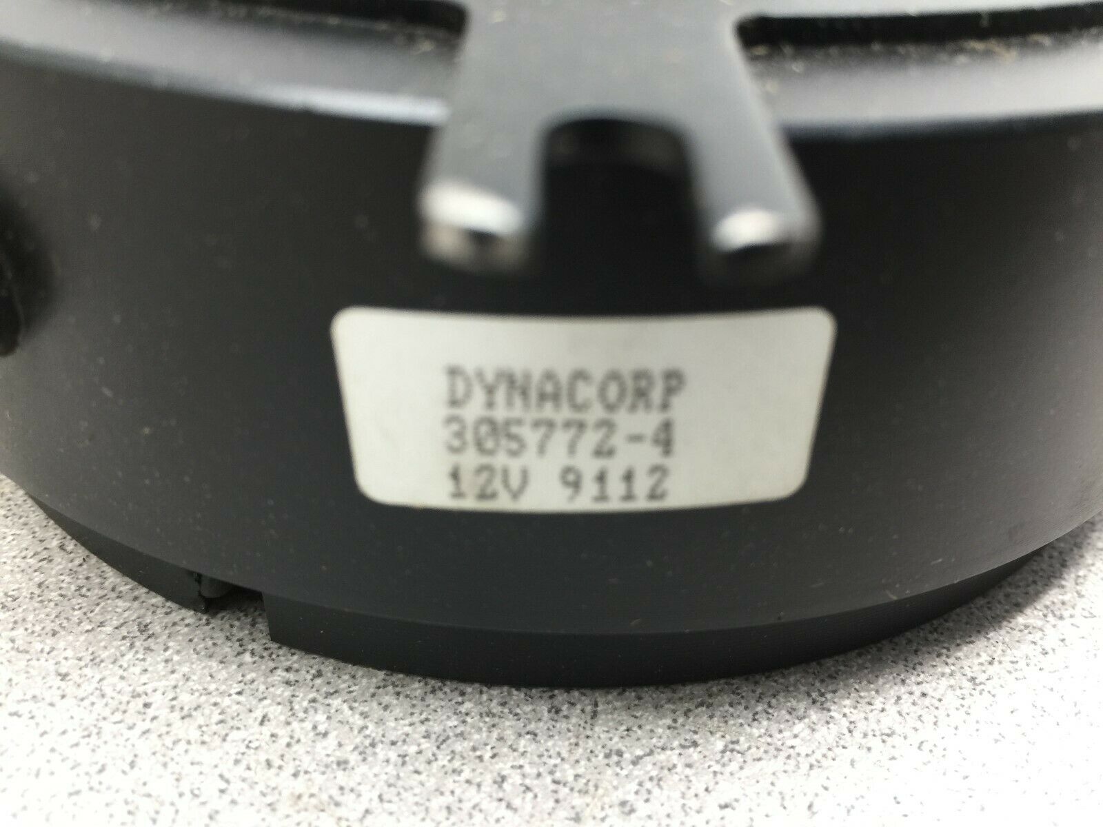 NEW IN BOX DYNACORP 12V 1IN BORE BEARING ROTOR AND FLANGED MAGNET  305772-4