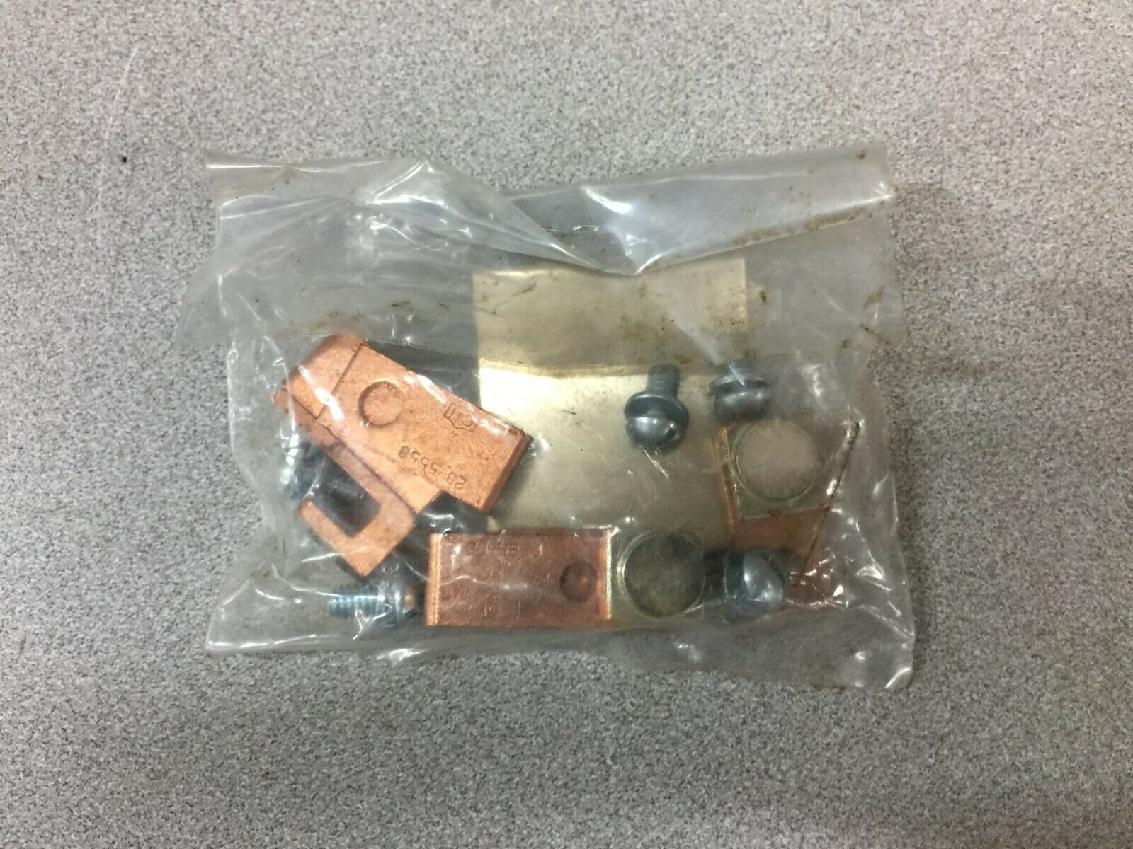 NEW NO BOX  EATON CUTLER BUS BAR ASSEMBLY CONTACT KIT 23-5558 /  23-5564