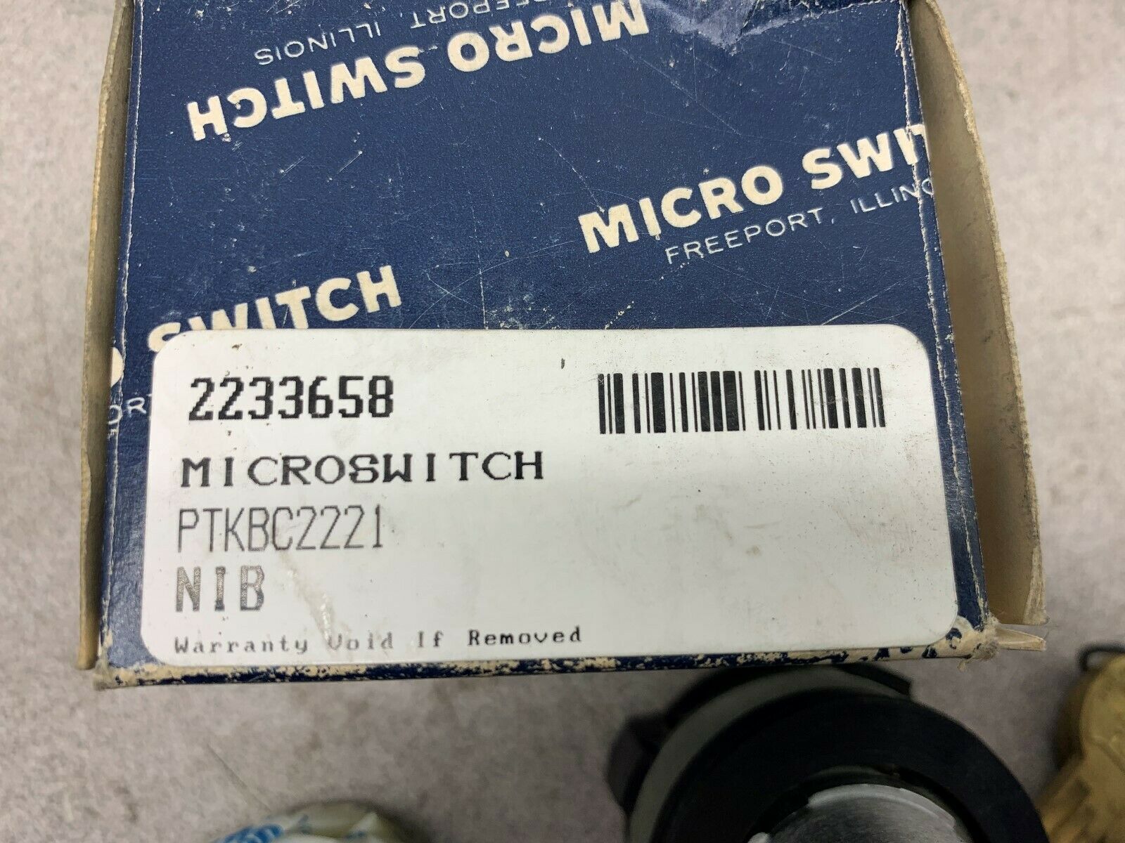 NEW IN BOX MICROSWITCH SELECTOR KEY OPR PTKBC2221