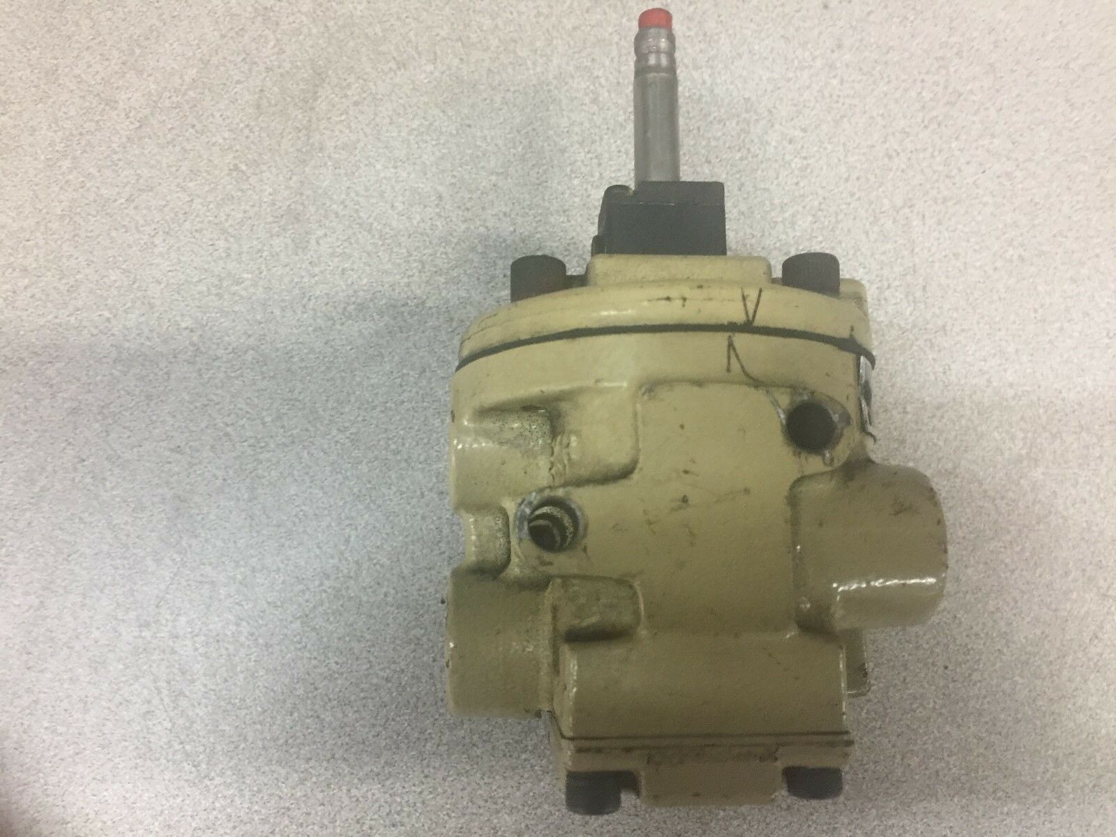 USED NORGREN PNUMATIC VALVE F1012C-02-C1