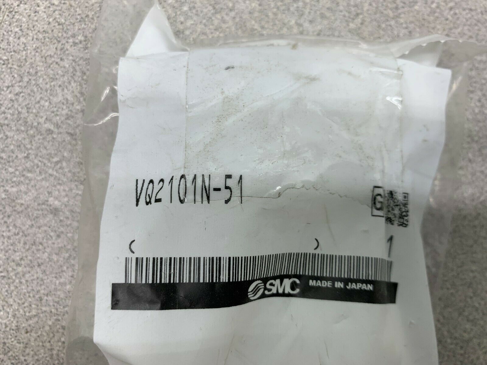 NEW NO BOX SMC VALVE VQ2101N-51