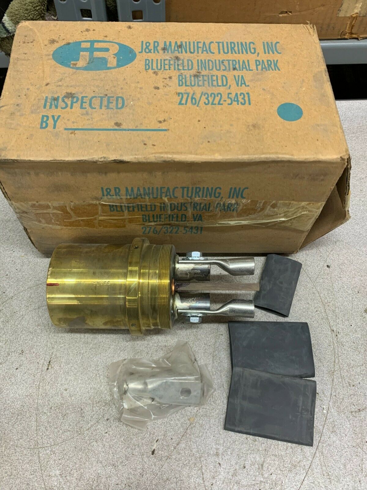 NEW J&R MANUFACTURING RECEPTACLE PART JR-AB2000PB