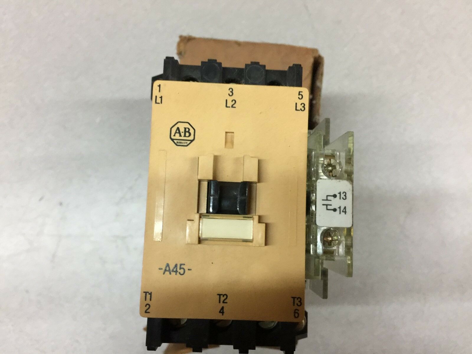 NEW IN BOX ALLEN BRADLEY CONTACTOR 100-A45NJ3