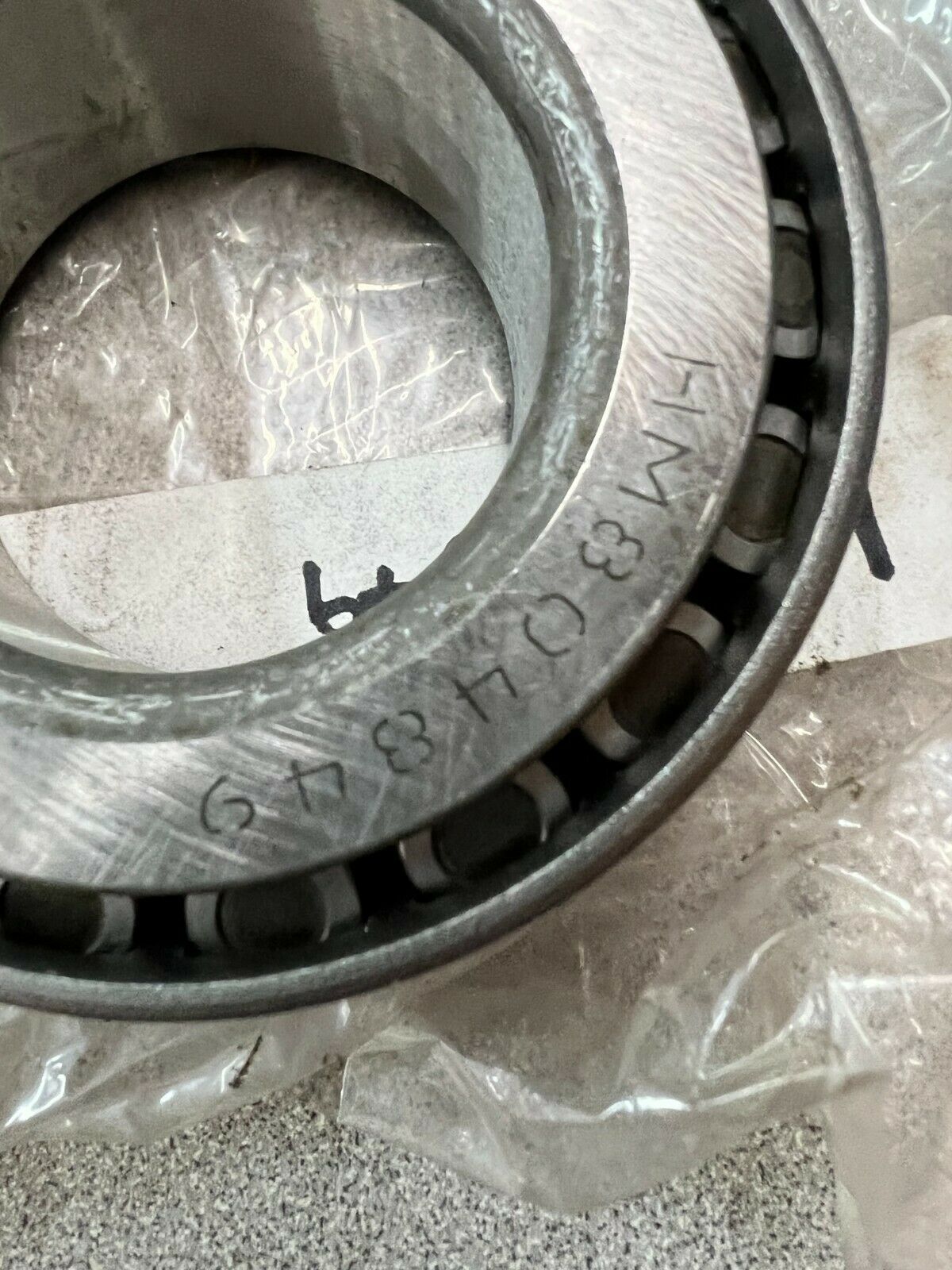 NEW NO BOX TIMKEN ROLLER BEARING HM804049