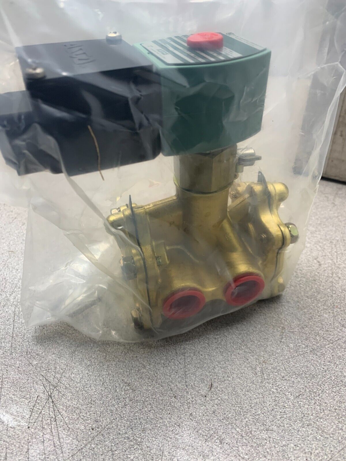 NEW ASCO UNITED CONVEYOR 3-WAY NC 1/2" SOLENOID VALVE SK-1955-68 COIL 110/120V.