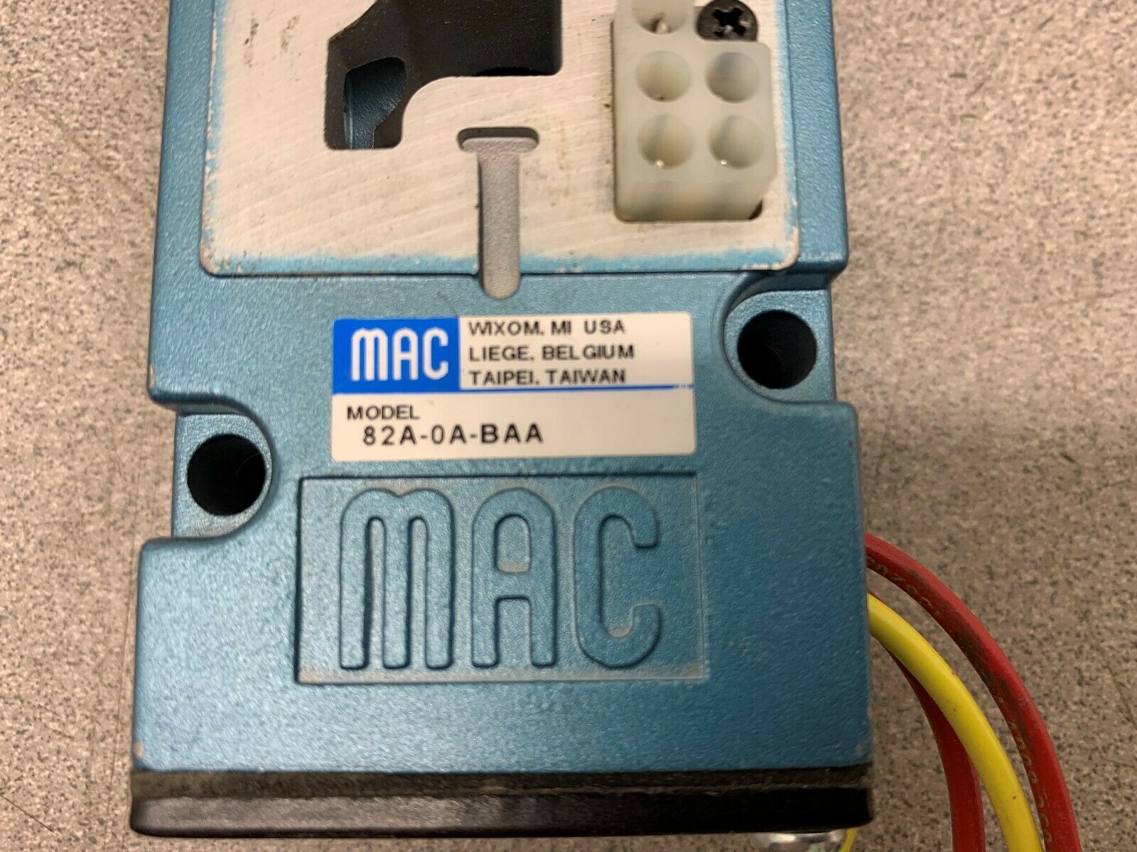 NEW NO BOX MAC VALVE  82A-0A-BAA