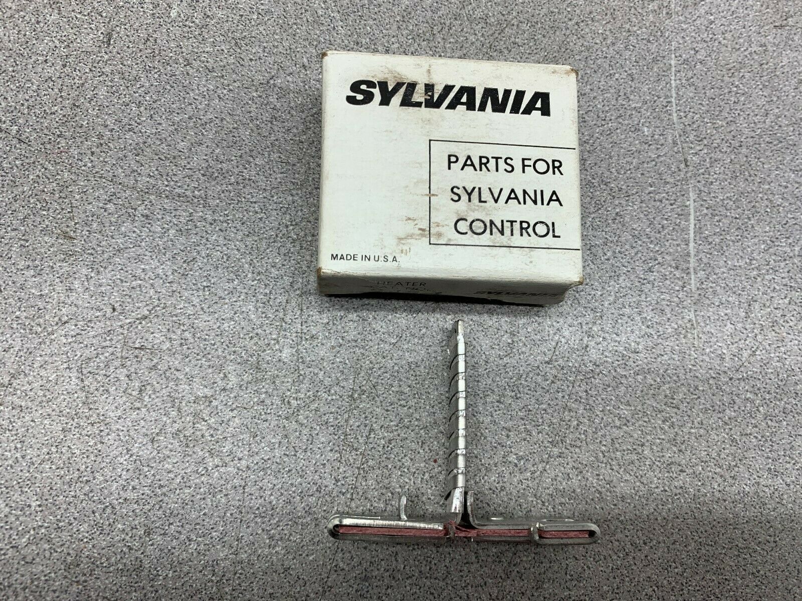 NEW IN BOX SYLVANIA HEATER ELEMENT 2424