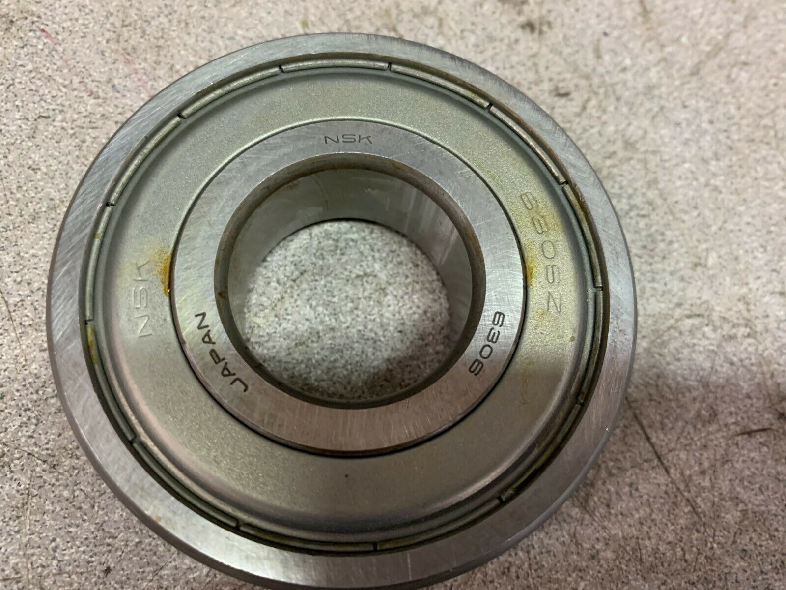 NEW IN BOX NSK BALL BEARING 6306ZZ