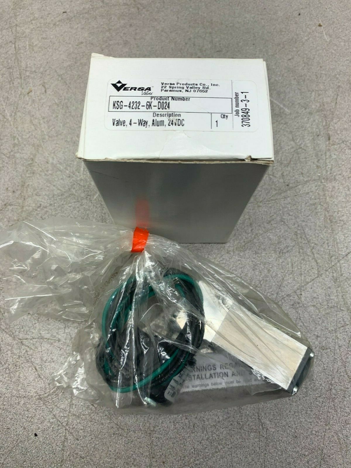 NEW IN BOX VERSA 4 WAY VALVE KSG-4232-6K-D024