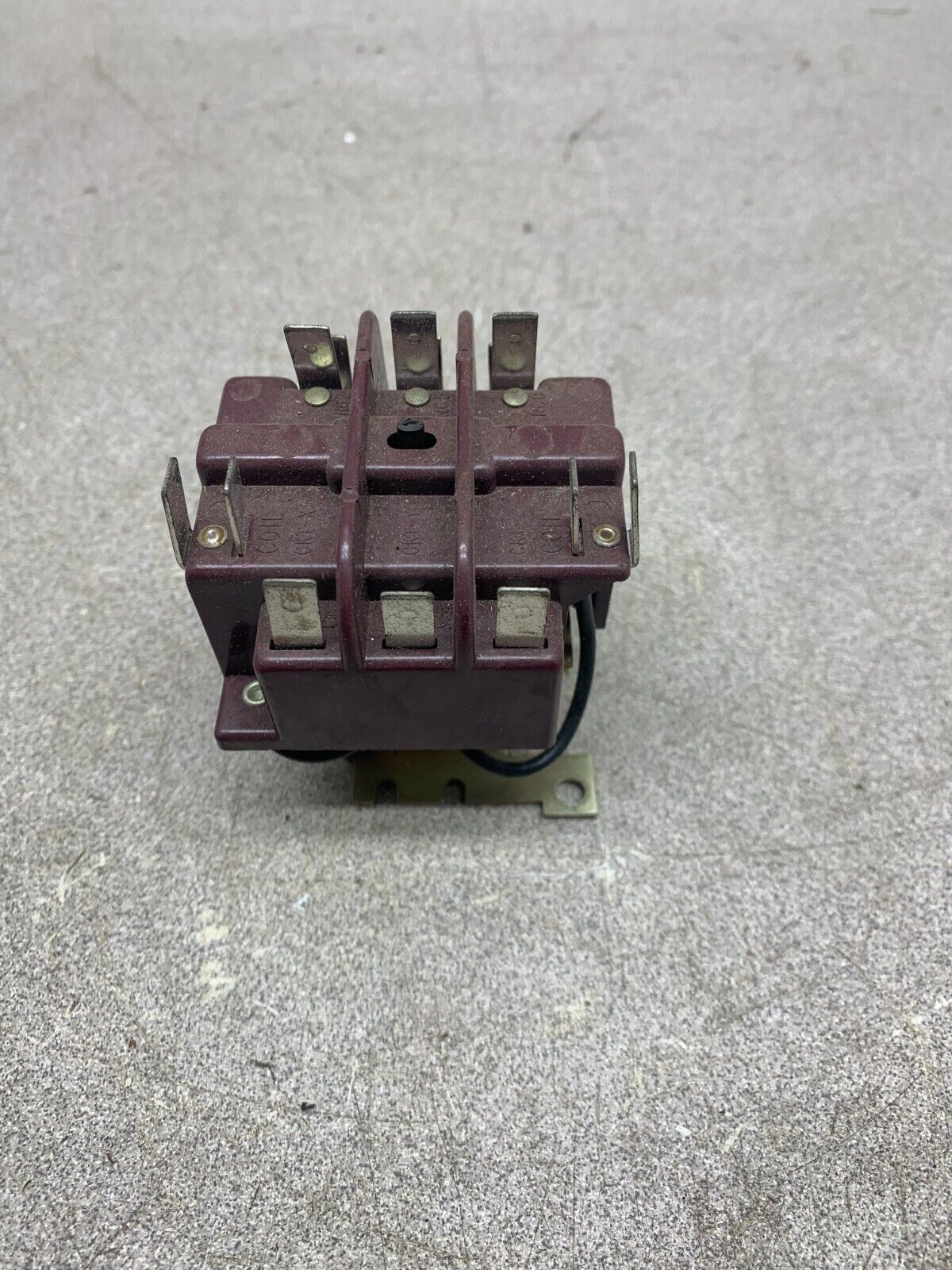 NEW NO BOX ESSEX RELAY WITH 24VDC. COIL 192-321111-11500
