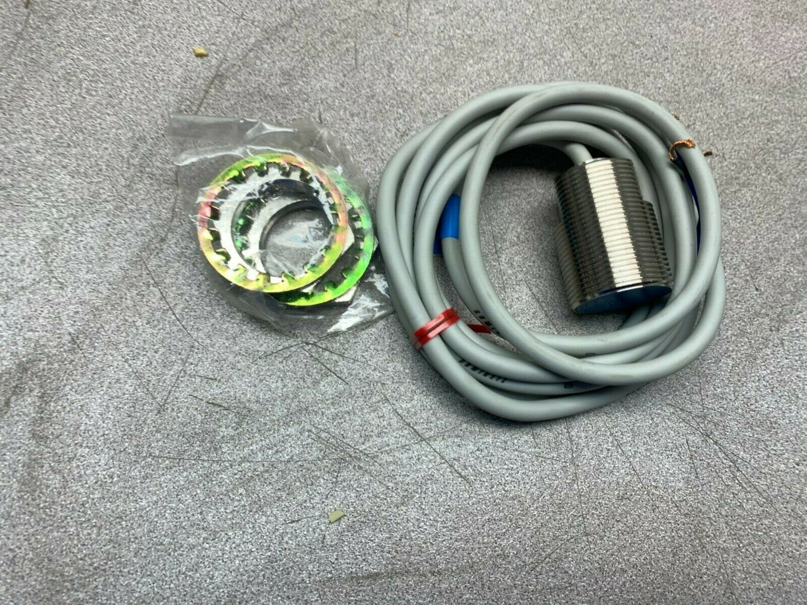 NEW IN BOX YAMATAKE PROXIMITY SWITCH FL1-10A6