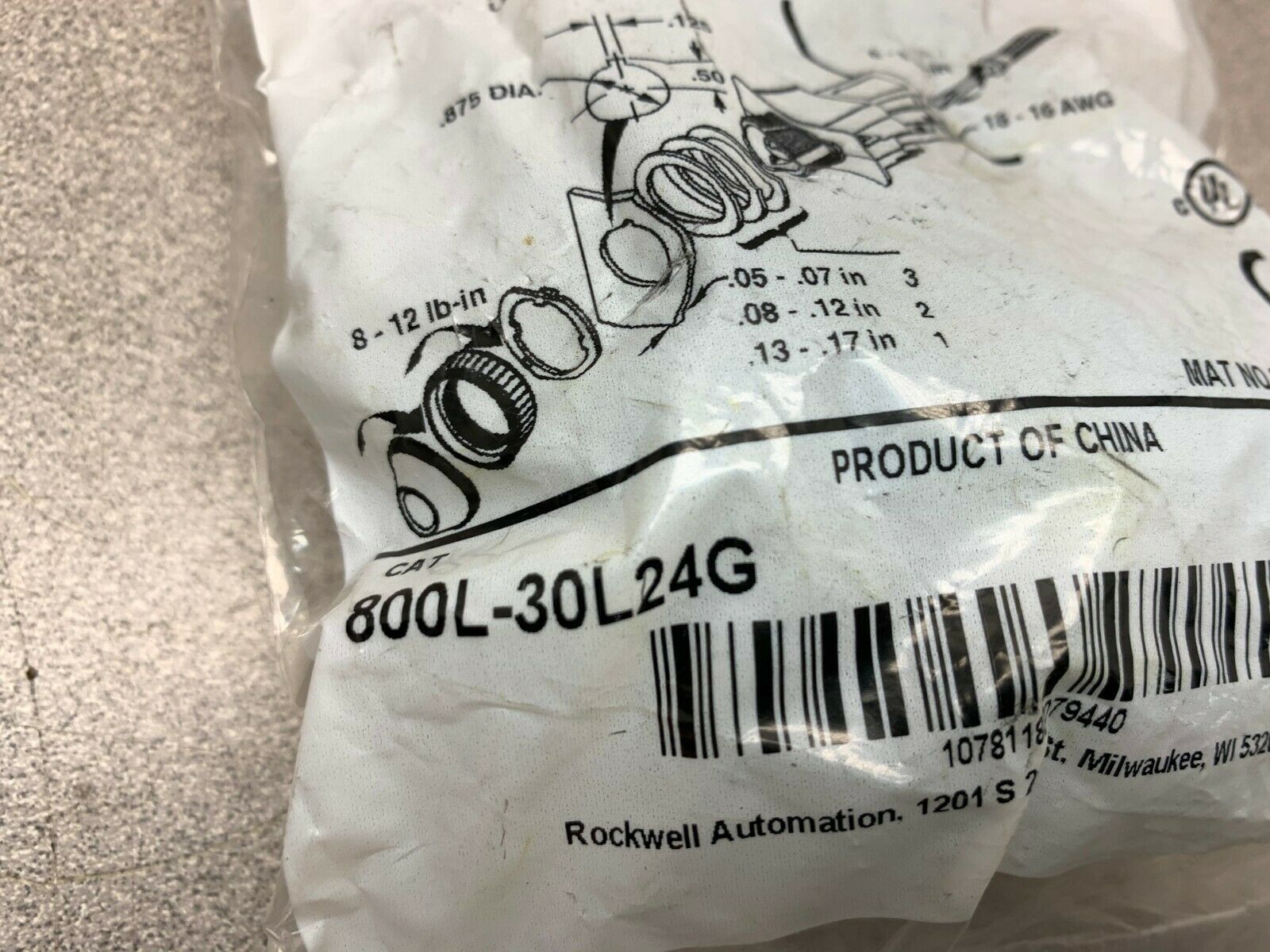 NEW IN BAG ALLEN BRADLEY GREEN PUSHBUTTON 800L-30L24G SERIES B