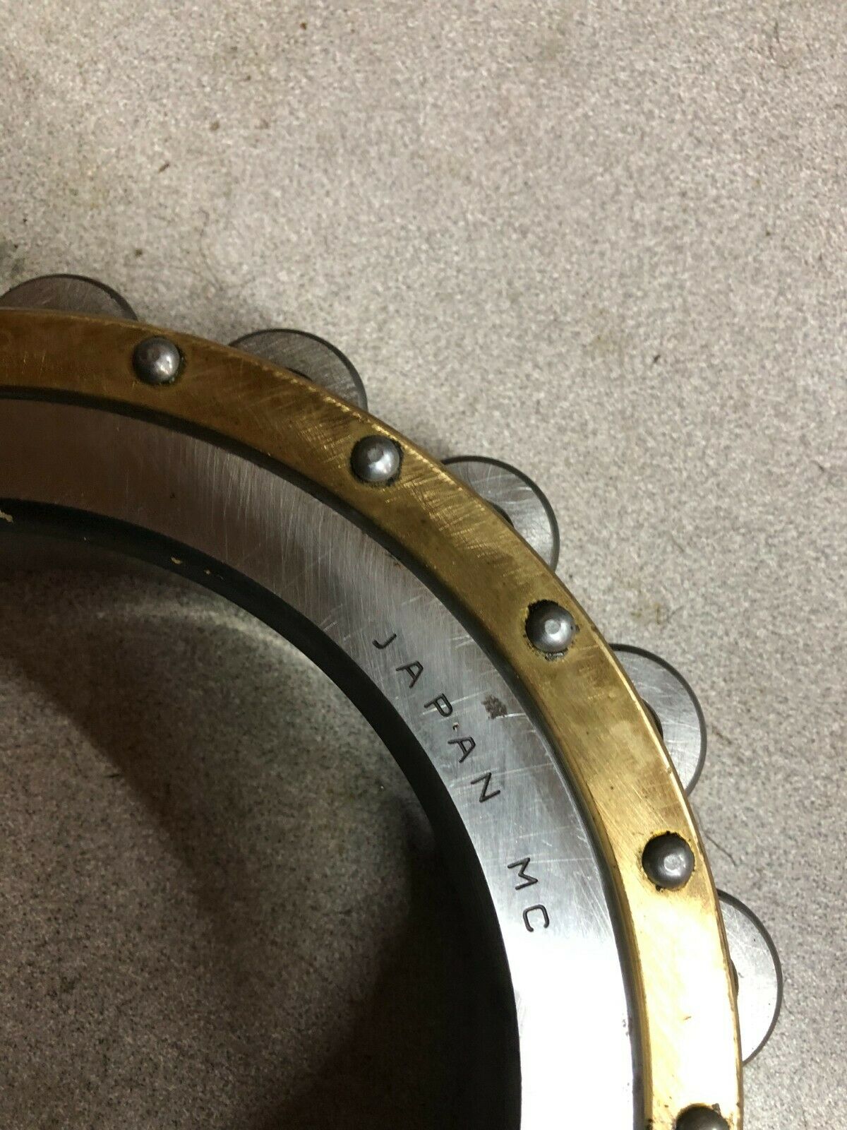 NEW NO BOX NSK CYLINDRICAL ROLLER BEARING 228