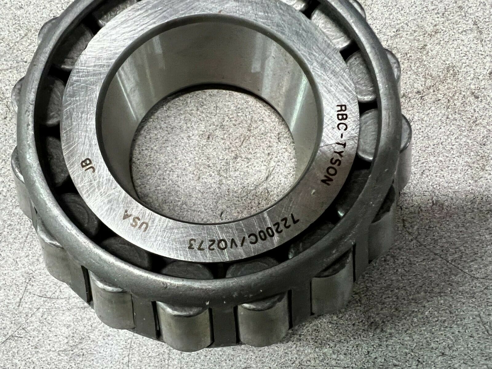 NEW IN BOX RBC/TYSON ROLLER BEARING 72200C/VQ273