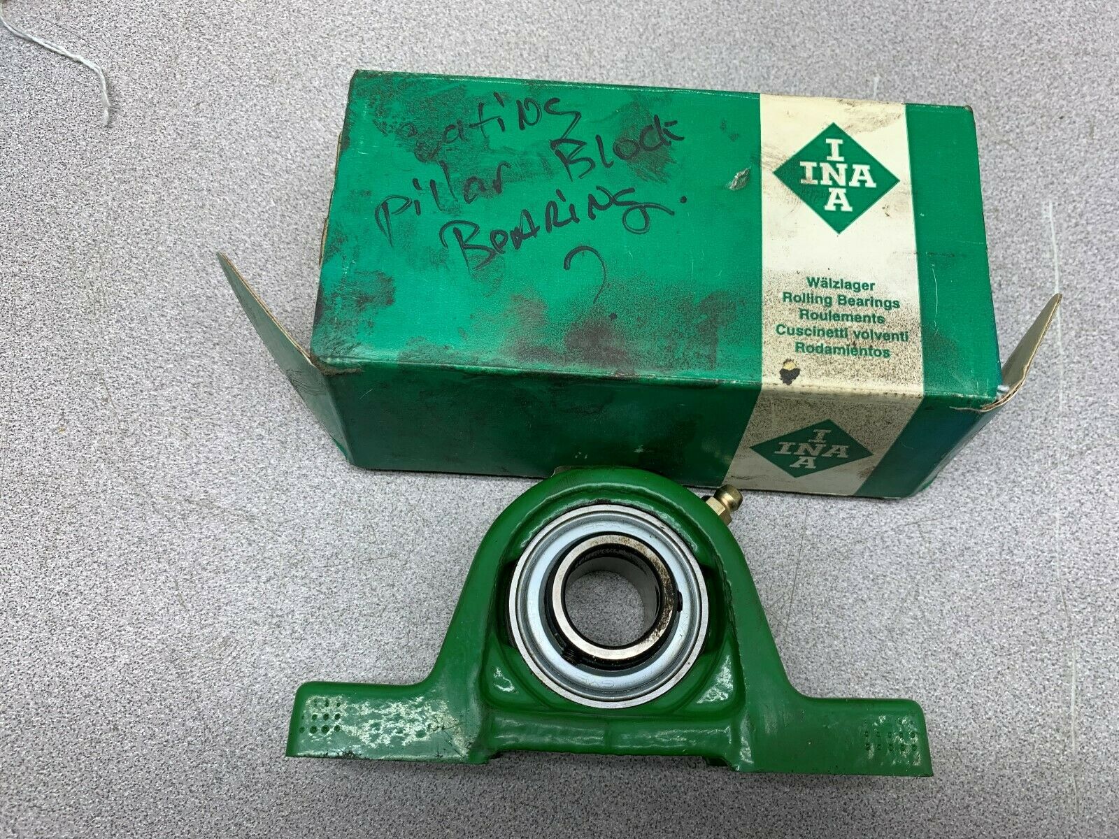 NEW IN BOX FAFNIR BEARING RASEY20