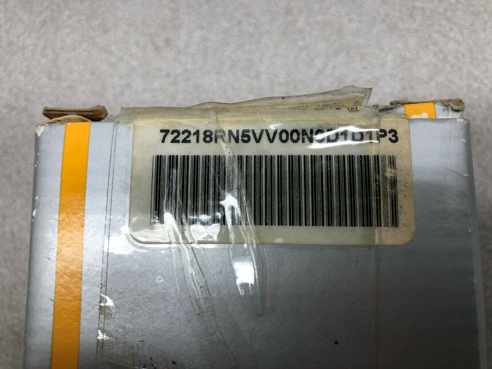 NEW IN BOX PARKER SOLENOID VALVE (NO COIL) 72218RN5VV00N0D1D1P3