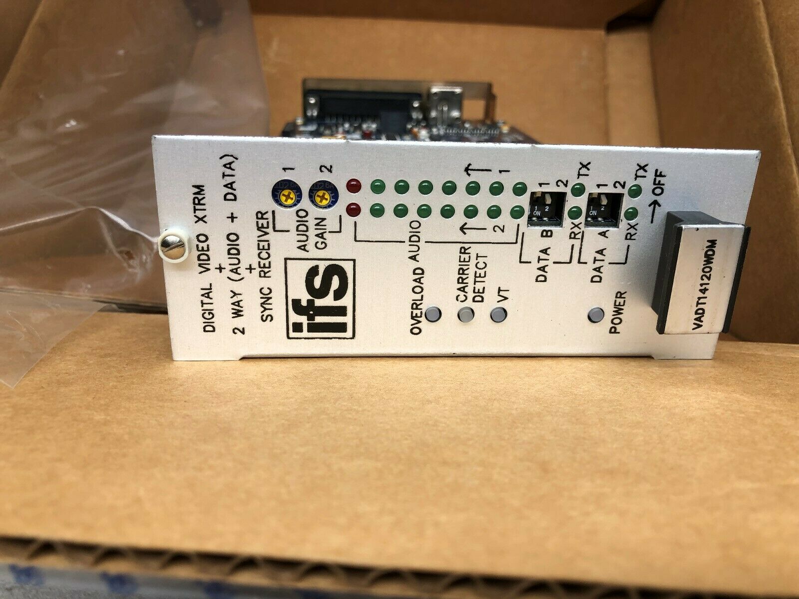 NEW IN BOX INTERLOGIX DIGITAL VIDEO TRANSMITTER VADT14120WDM-R3