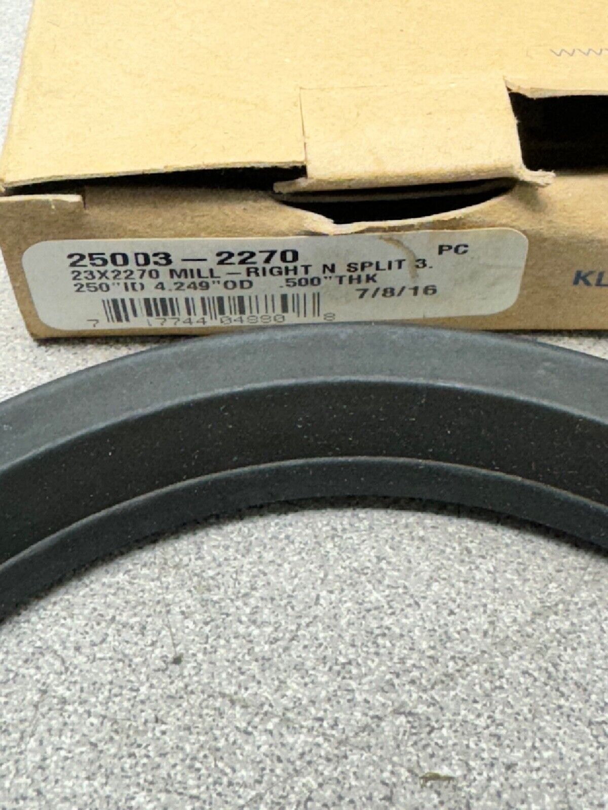 NEW IN BOX GARLOCK SPLIT SEAL 25003-2270