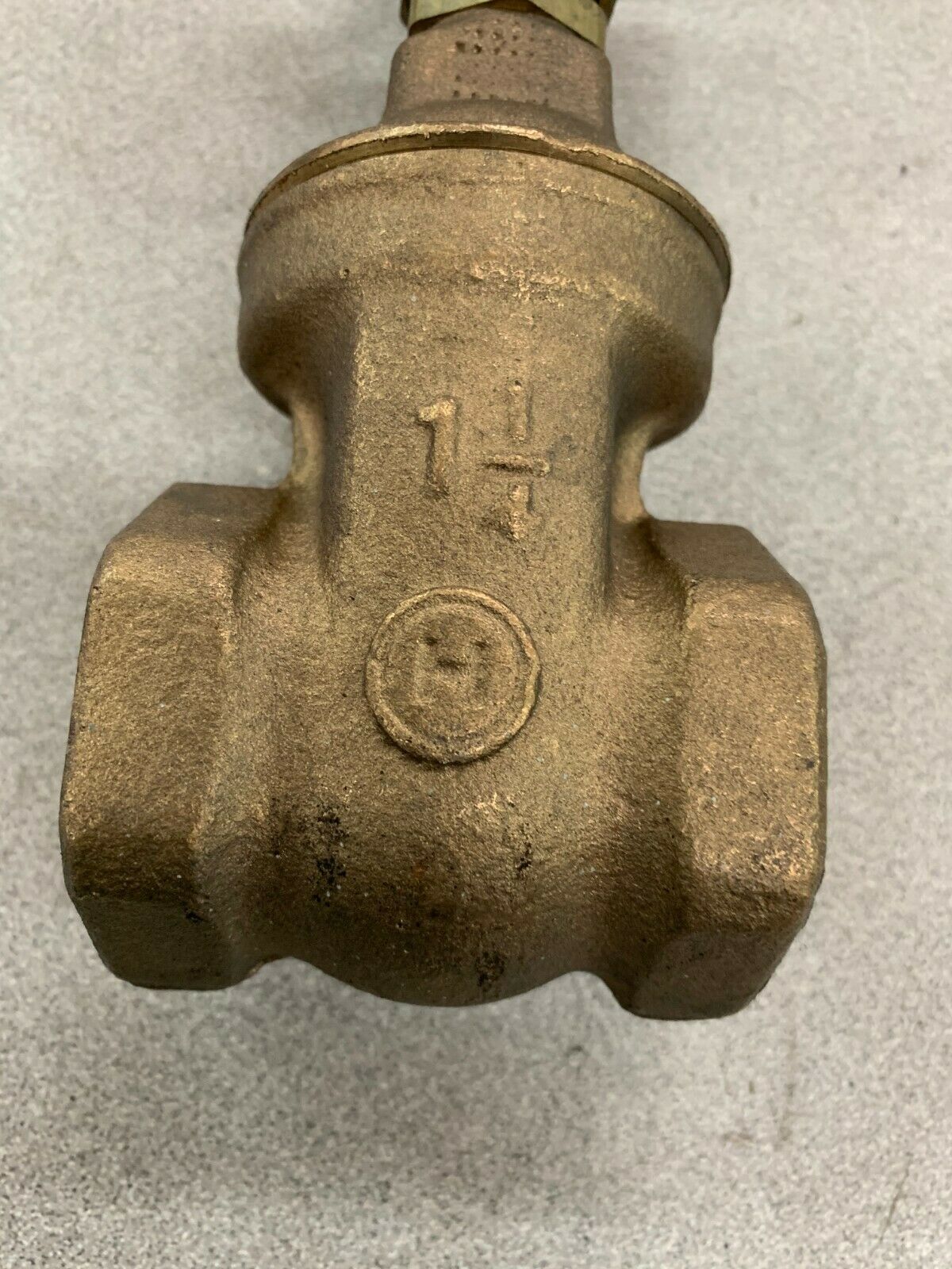 NEW NO BOX HAMMOND 1-1/4" SOLID WEDGE GATE VALVE IB646