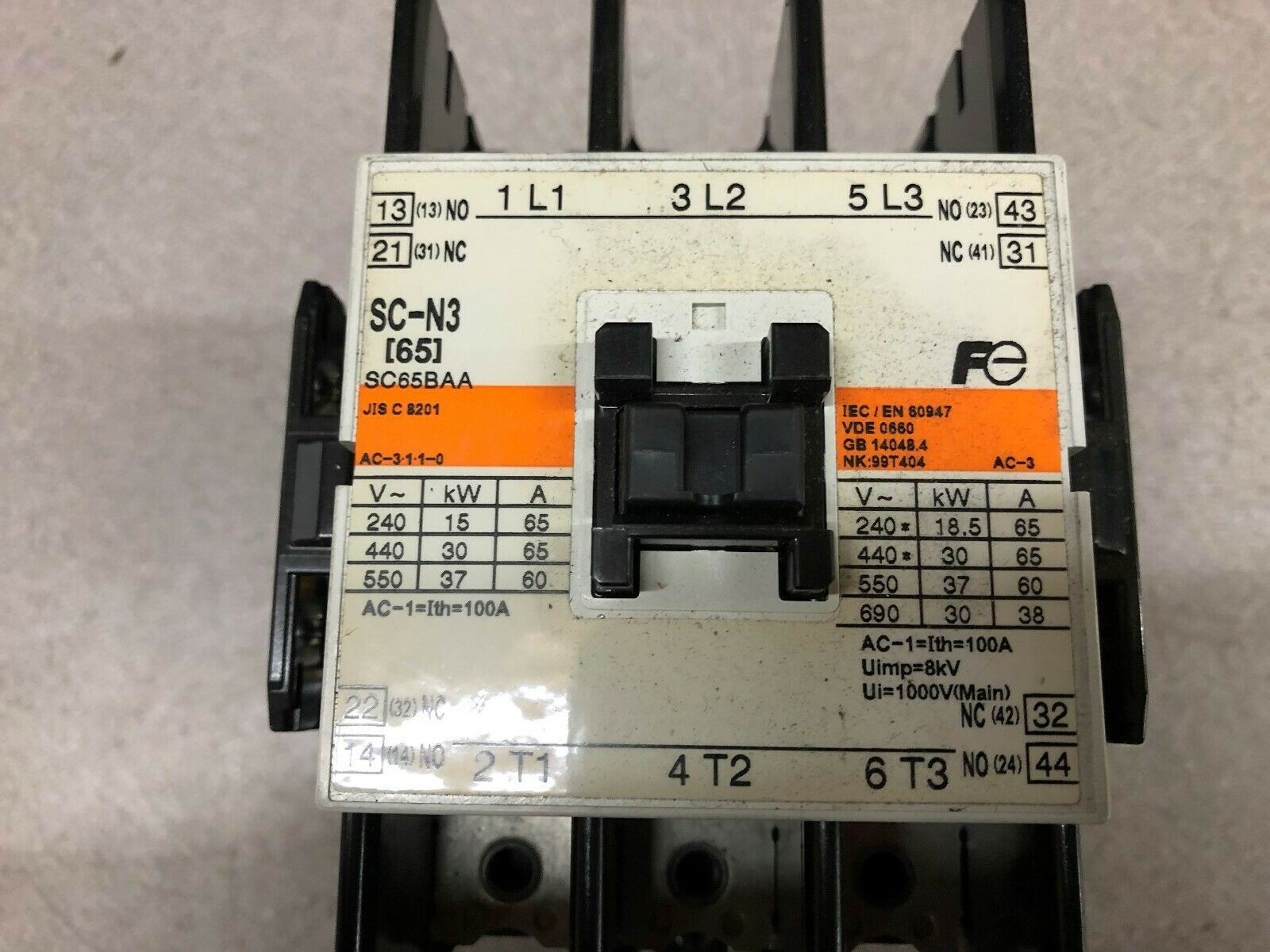 USED FUJI ELECTRIC 65 AMP 3 POLE 220 VAC COIL CONTACTOR SC-N3 / SC65BAA