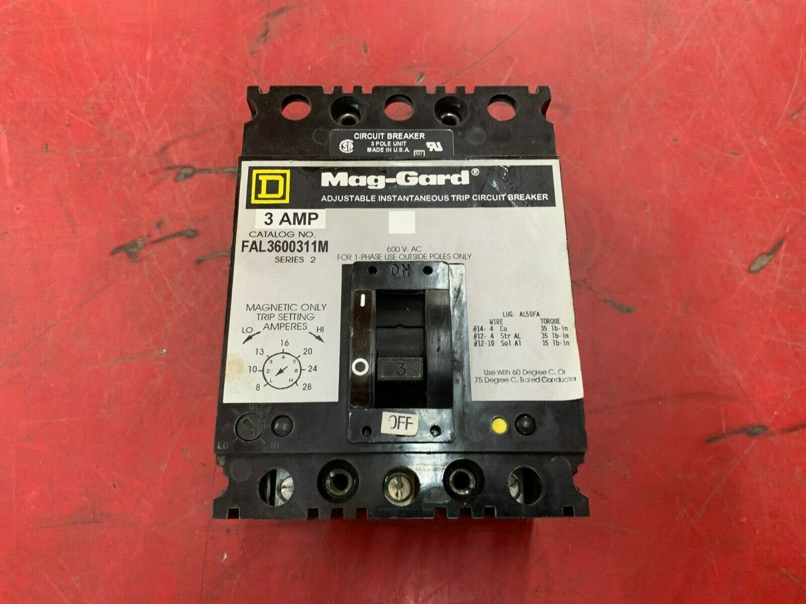NEW NO BOX SQUARE D 3 AMP CIRCUIT BREAKER FAL3600311M