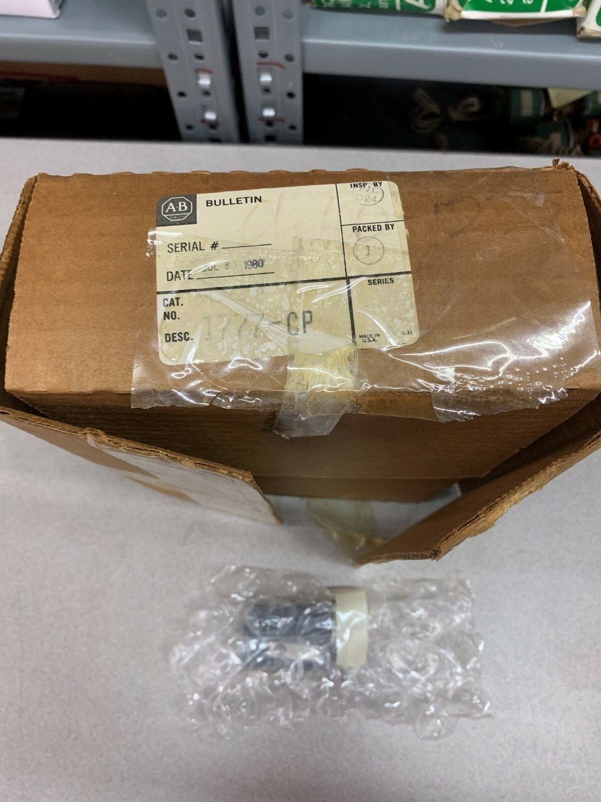 NEW IN BOX ALLEN BRADLEY CONTACT BLOCK 1777-CP