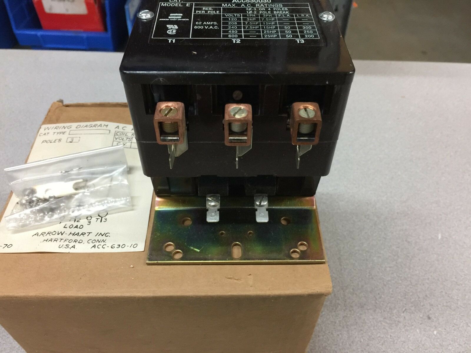 NEW IN BOX ARROW HEART CONTACTOR 3POLE 62AMPS 600VAC  ACC53OU30