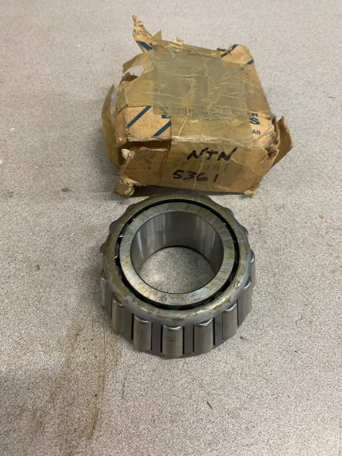 NEW IN BOX NTN TAPERED ROLLER BEARING 4T-5361