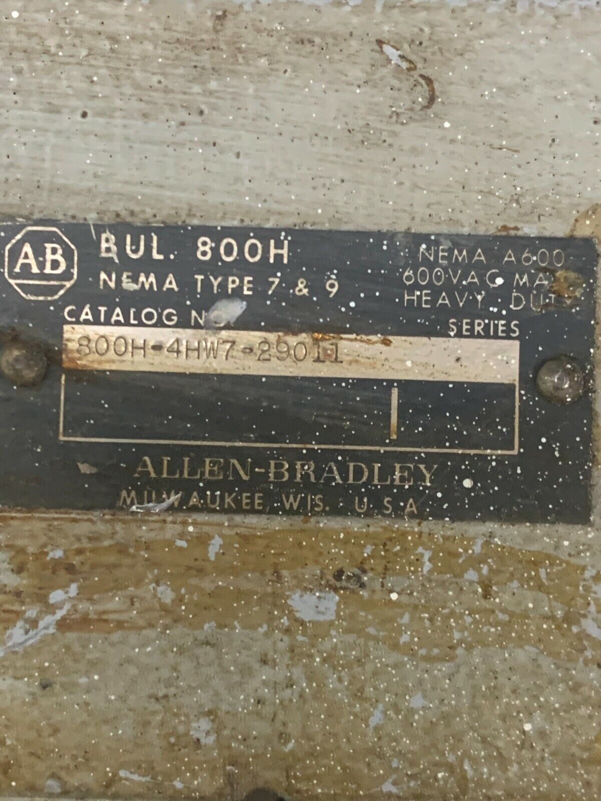 USED ALLEN-BRALDEY START STOP CONTROL STATION 800H-4HW7-29011