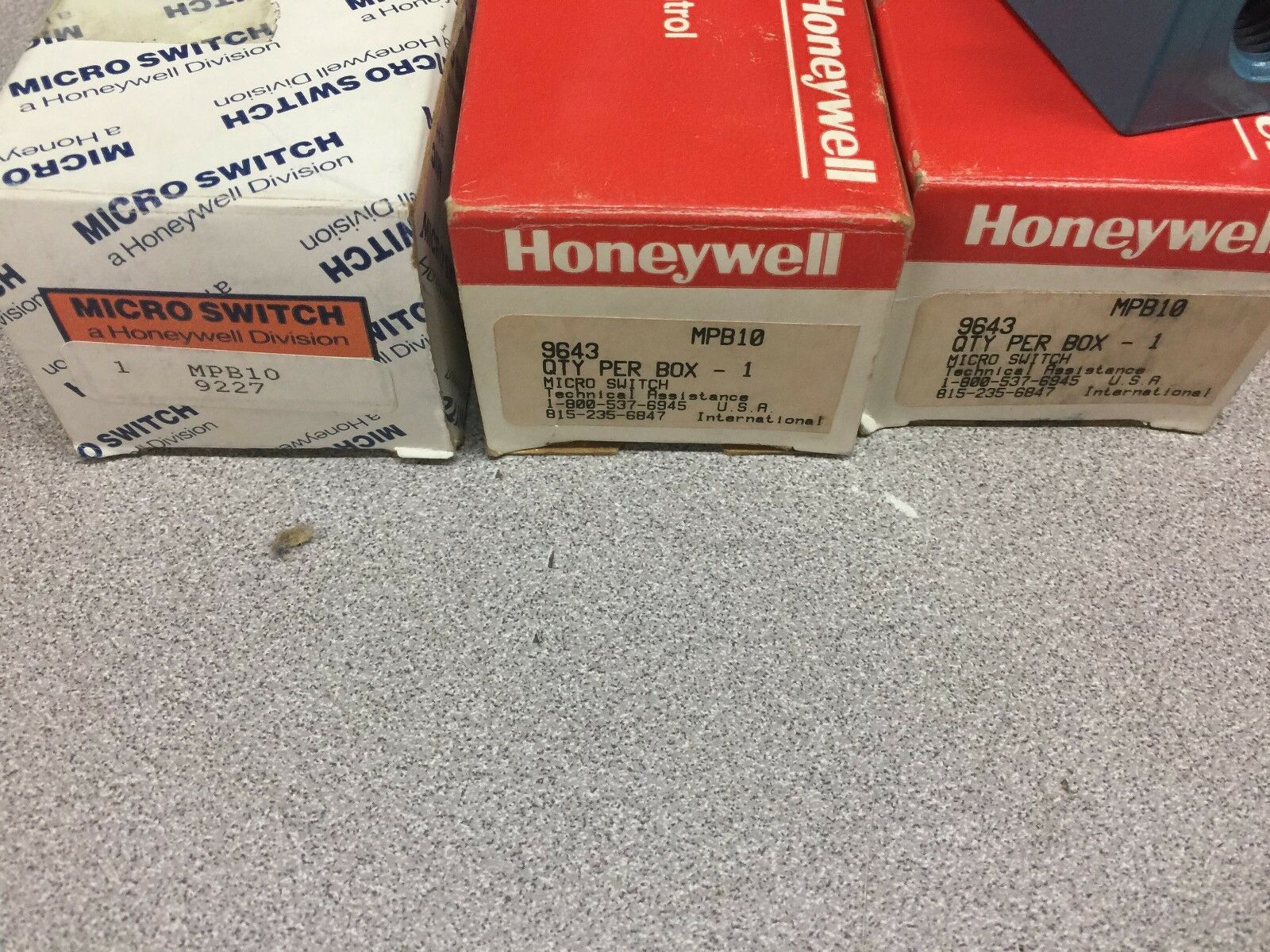 NEW IN BOX (LOT OF 3) HONEYWELL LIMIT SWITCH BASE MPB10