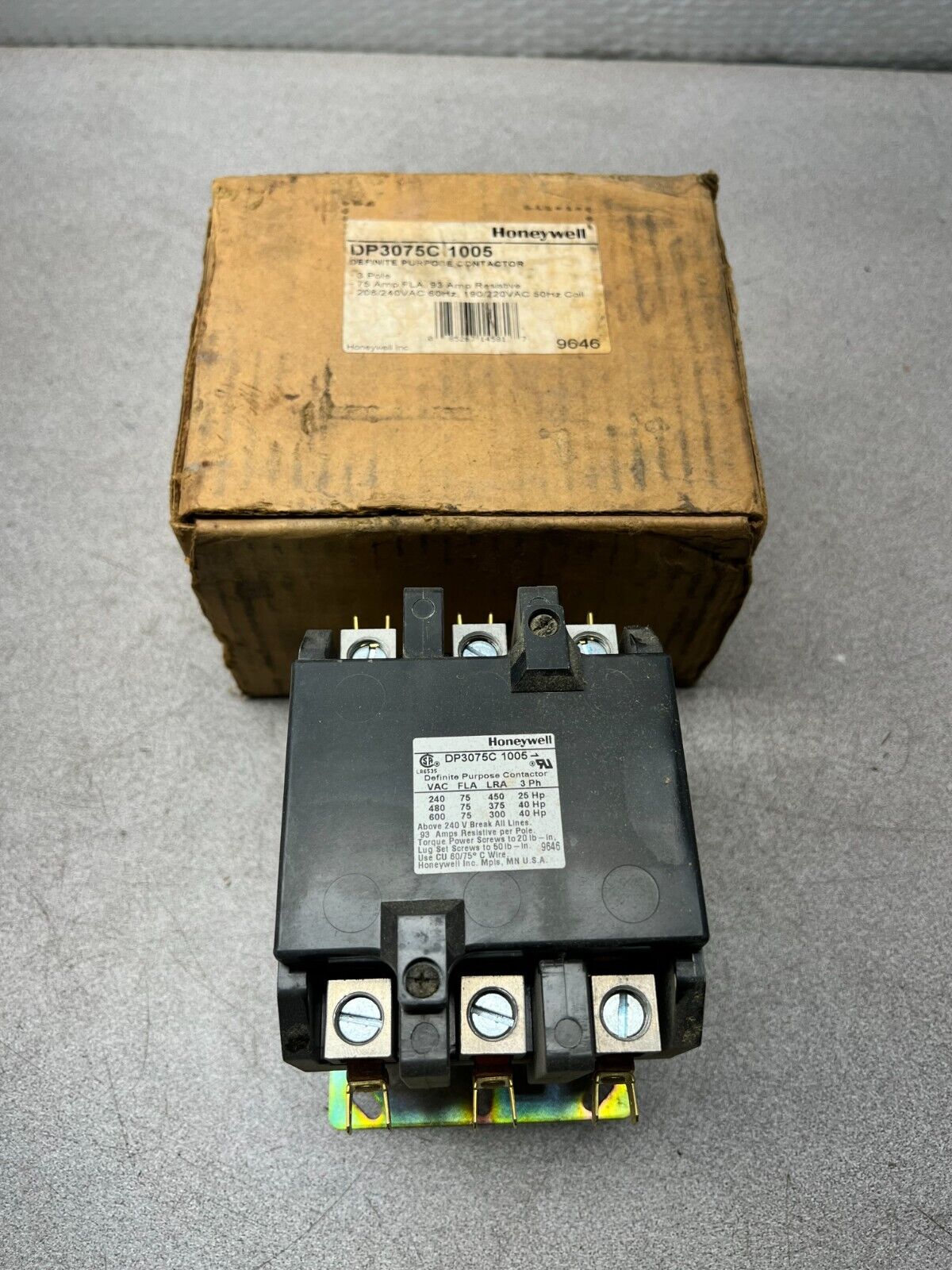 NEW IN BOX HONEYWELL CONTACTOR DP3075C 1005