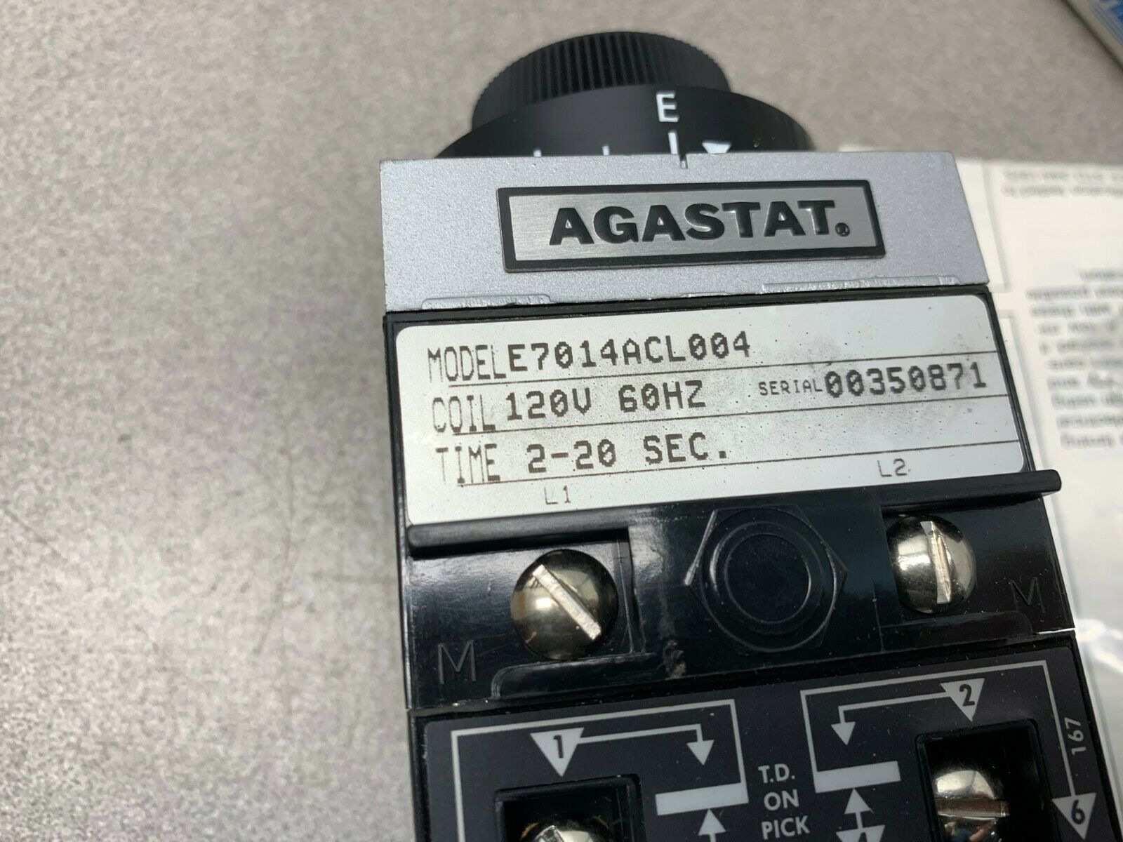 NEW IN BOX AGASTAT 120V. TIMER 2-20 SEC. TIMING RELAY E7014ACL004