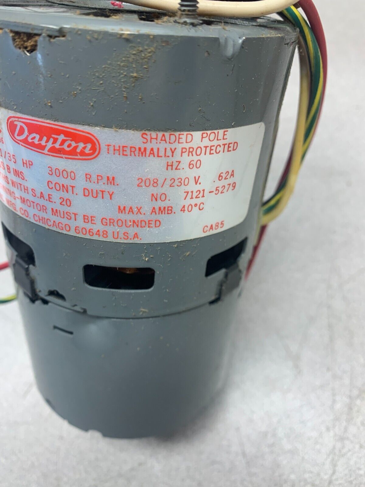 NEW IN BOX DAYTON 1/35HP 208/230V. SWITCH MOTOR 3M892